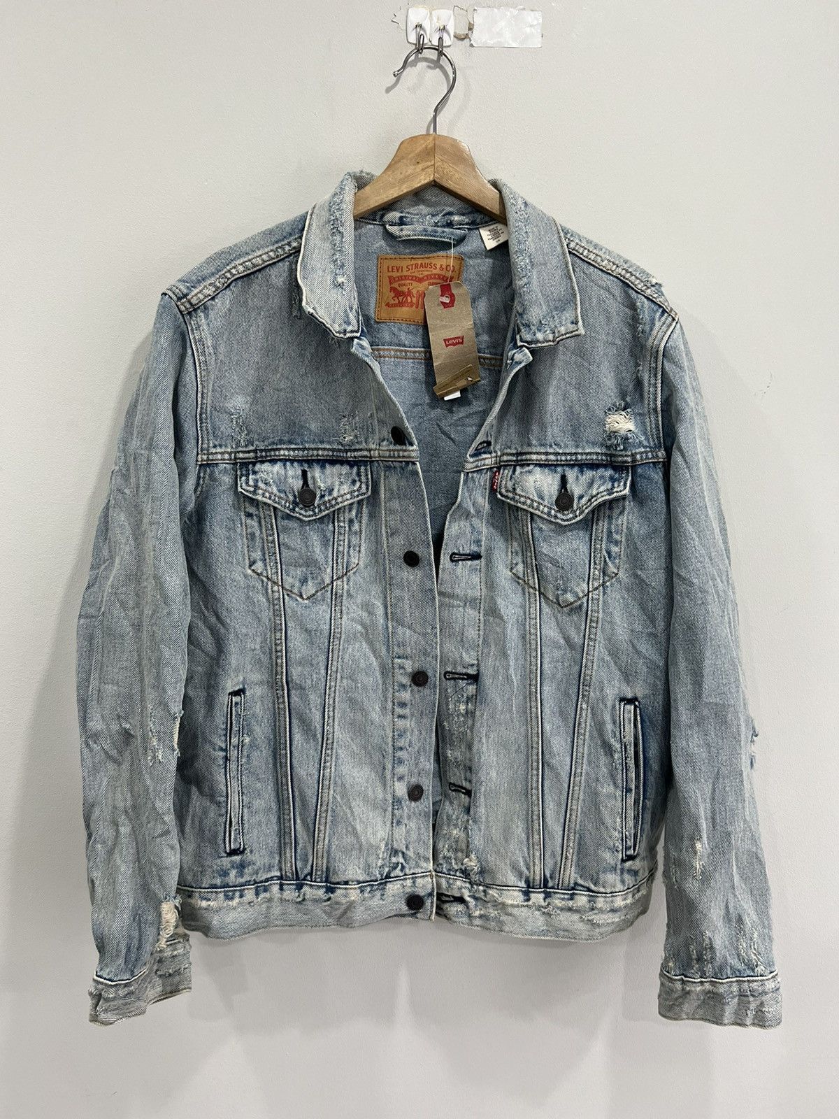 Vintage Levis Denim Jean Jacket distressed y2k