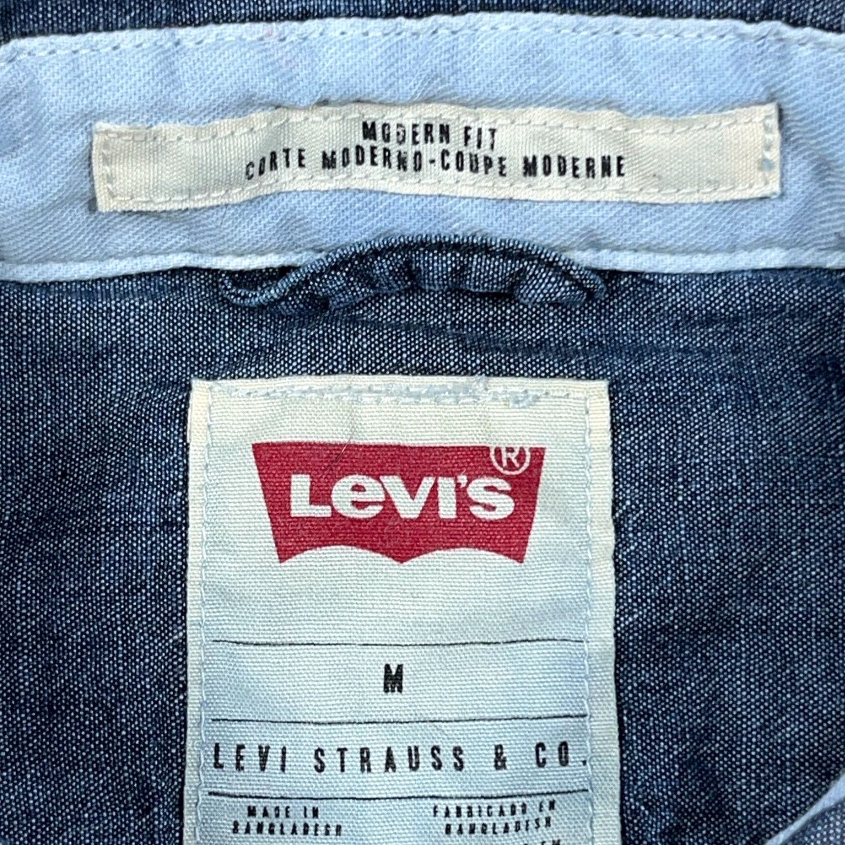 Levi's Levi's Shirt Men Medium Blue Chambray Denim Modern Button-Up Western Pockets Size US M / EU 48-50 / 2 - 5 Thumbnail