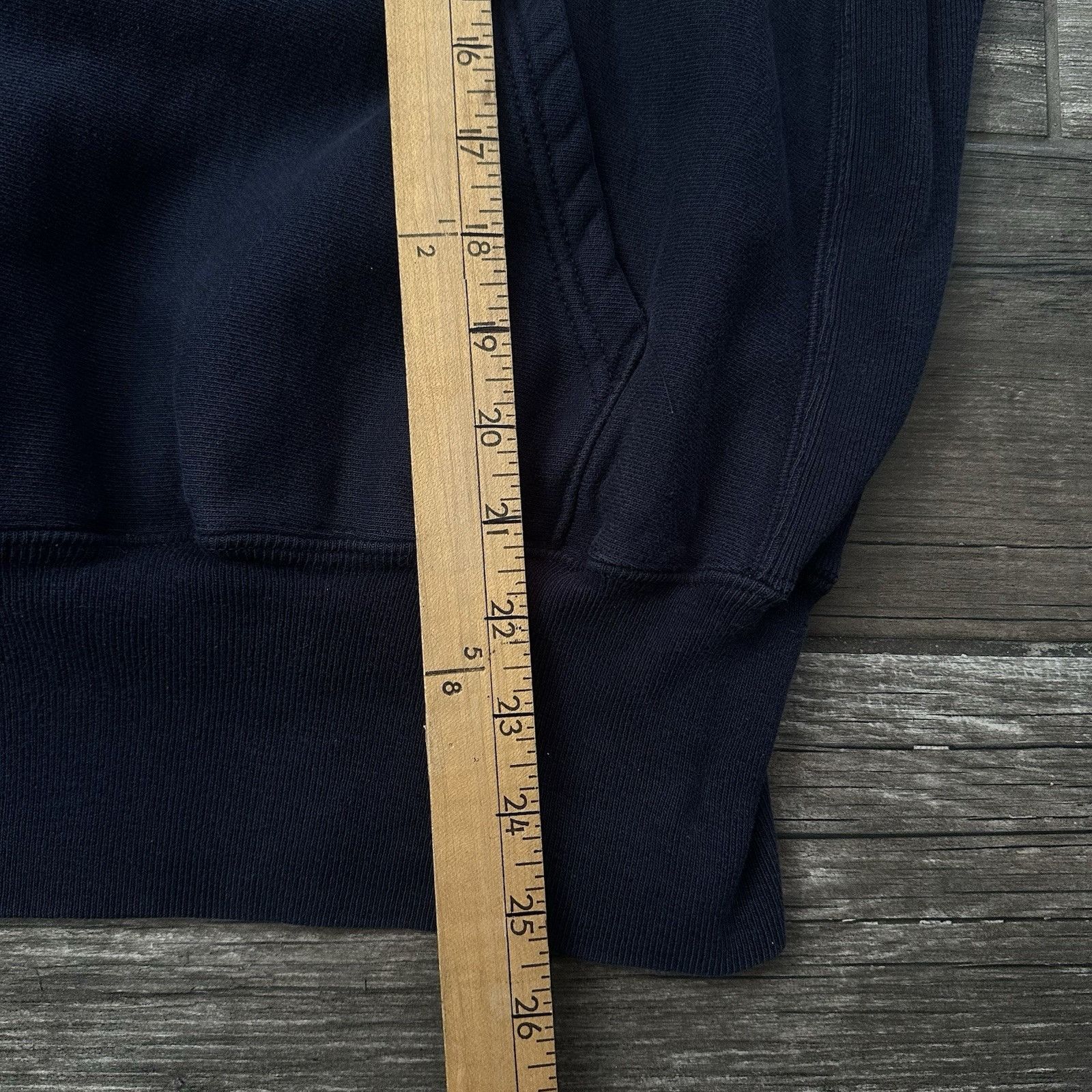 Champion VTG 90'S CHAMPION REVERSE WEAVE NAVY BLUE PULLOVER HOODIE SW Size US L / EU 52-54 / 3 - 5 Thumbnail