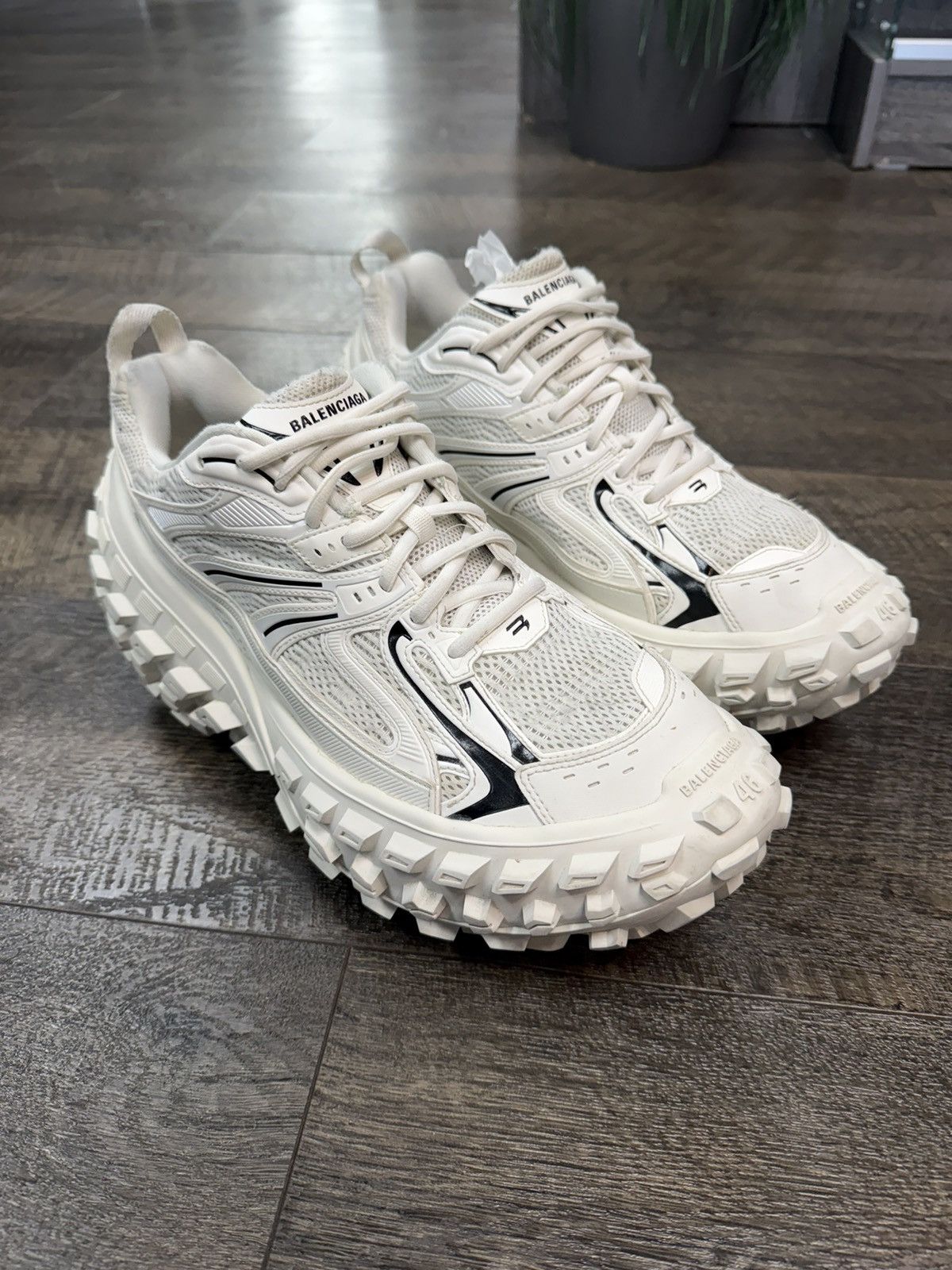 Balenciaga Defender White / Black Size US 13 / EU 46 - 1 Thumbnail