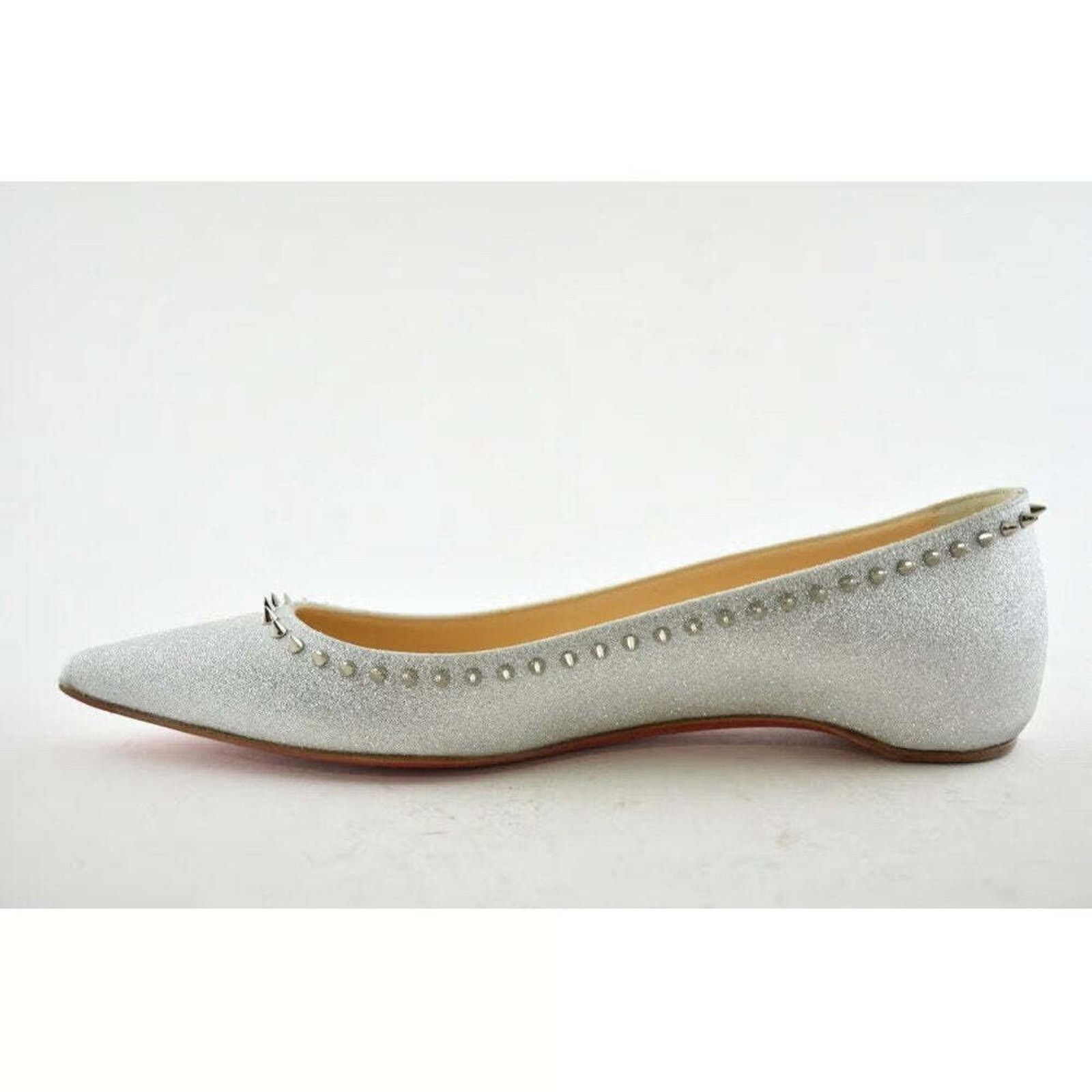 Christian Louboutin Christian Louboutin Anjalina Flat Silver Glitter Pointed Size US 7.5 / IT 37.5 - 12 Thumbnail