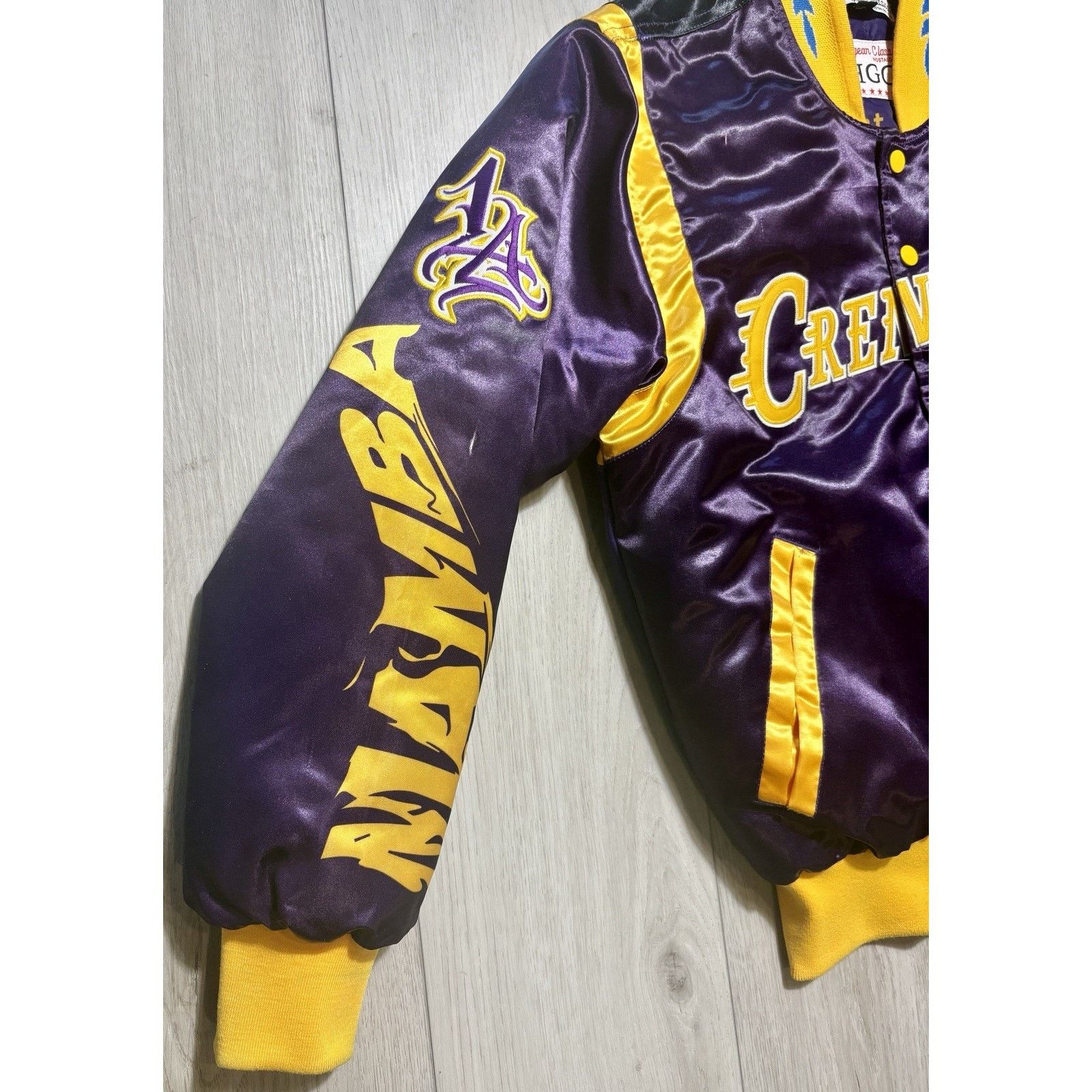 Other Los Angeles Lakers Kobe Bryant Crenshaw Satin Jacket Small Size US S / EU 44-46 / 1 - 9 Thumbnail