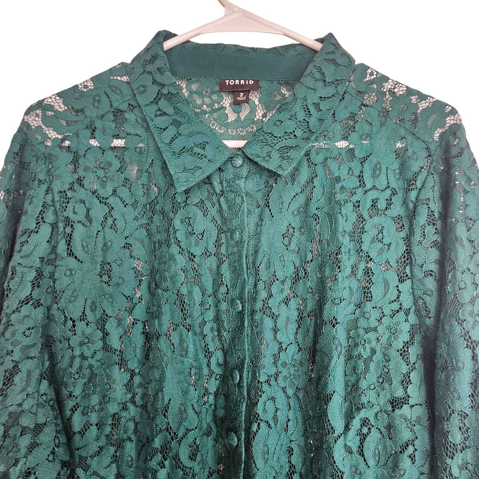Corridor Torrid Lace Madison Button Down Blouse Plus Size 2X Holiday Size XXL / US 16-18 / IT 52-54 - 3 Thumbnail