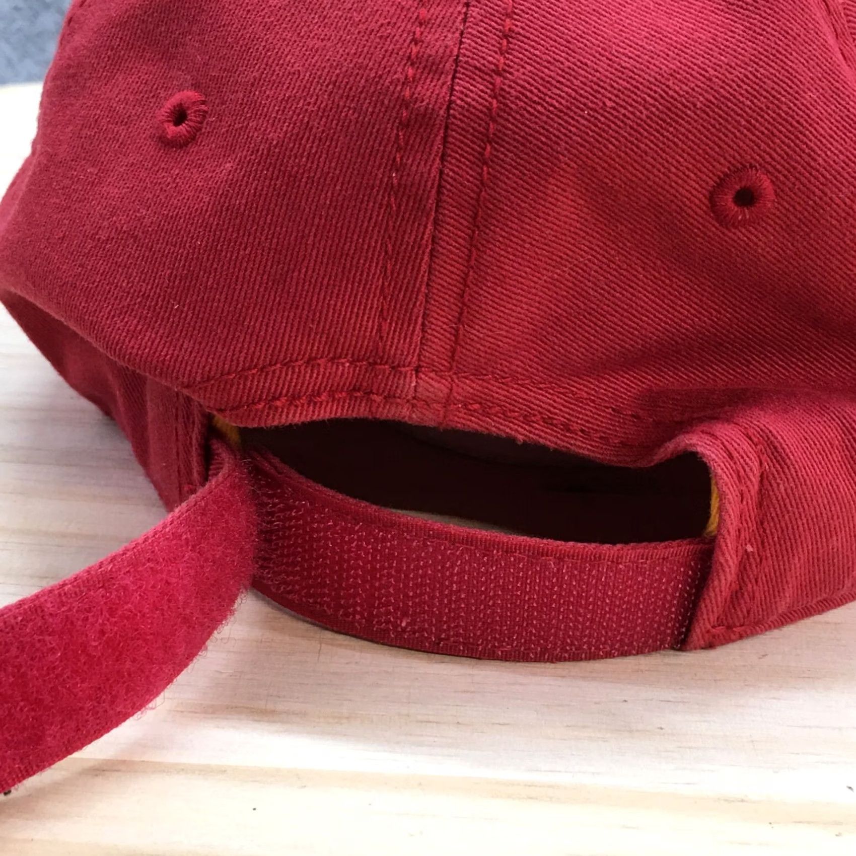 Vintage Harry Potter Gryffindor Crest Baseball Cap Hat Mens OS Maroon Gold Adjustable Size ONE SIZE - 7 Thumbnail