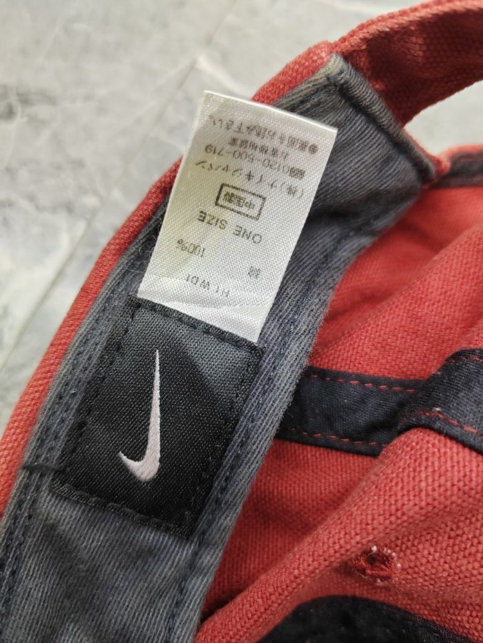 Nike Vintage Nike Small Logo Cap Hat Size ONE SIZE - 5 Thumbnail