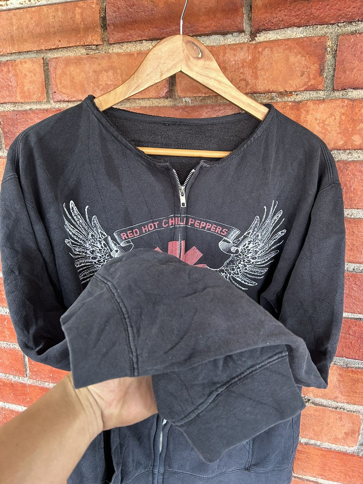 Band Tees 💥 RED HOT CHILI PEPPERS SWEATER ZIPPER Size US M / EU 48-50 / 2 - 5 Thumbnail