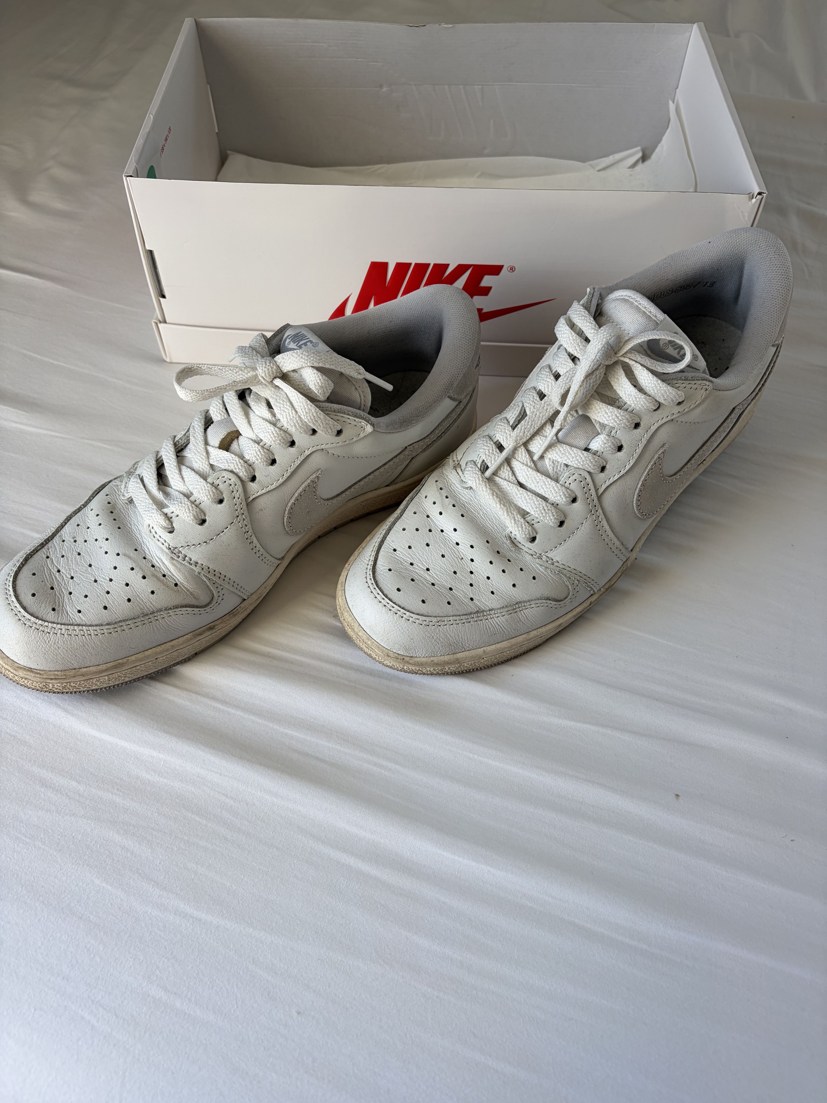 Nike Air Jordan 1 Low - Neutral Grey (2021) Size US 9.5 / EU 42-43 - 3 Thumbnail