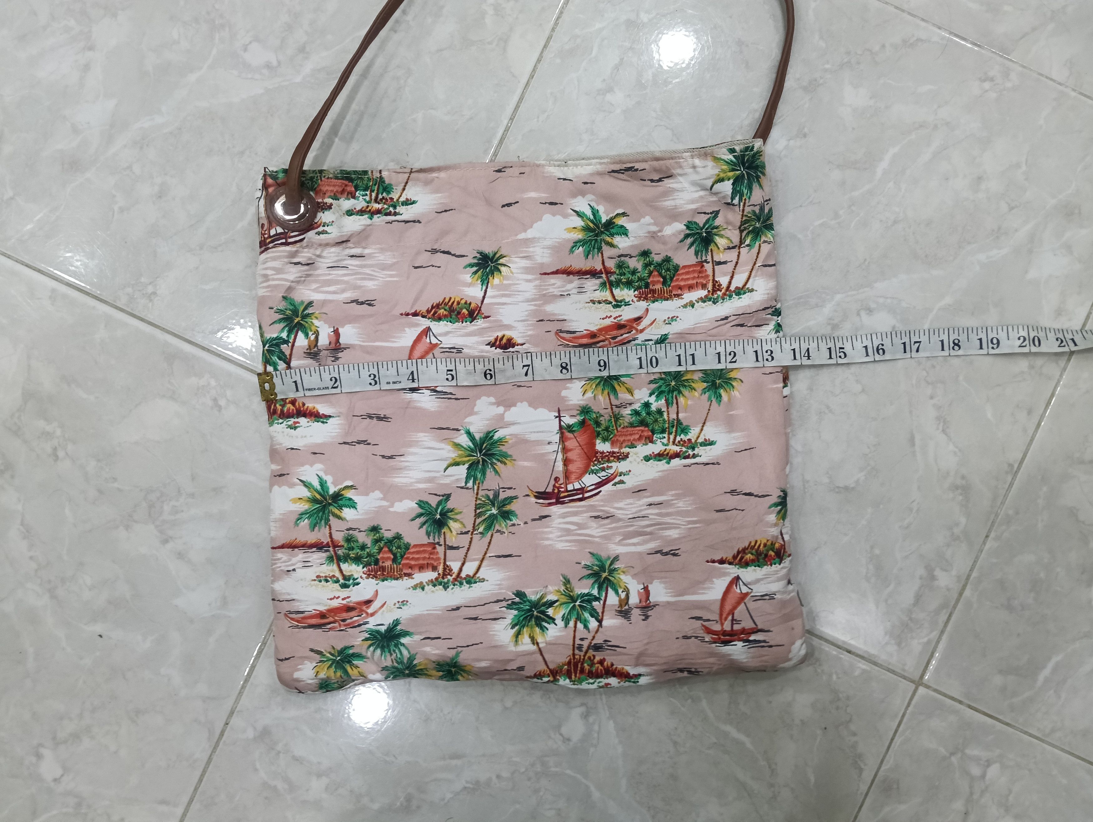 Japanese Brand Control Freak Hawaii Shoulder/Tote Bag Size ONE SIZE - 8 Thumbnail
