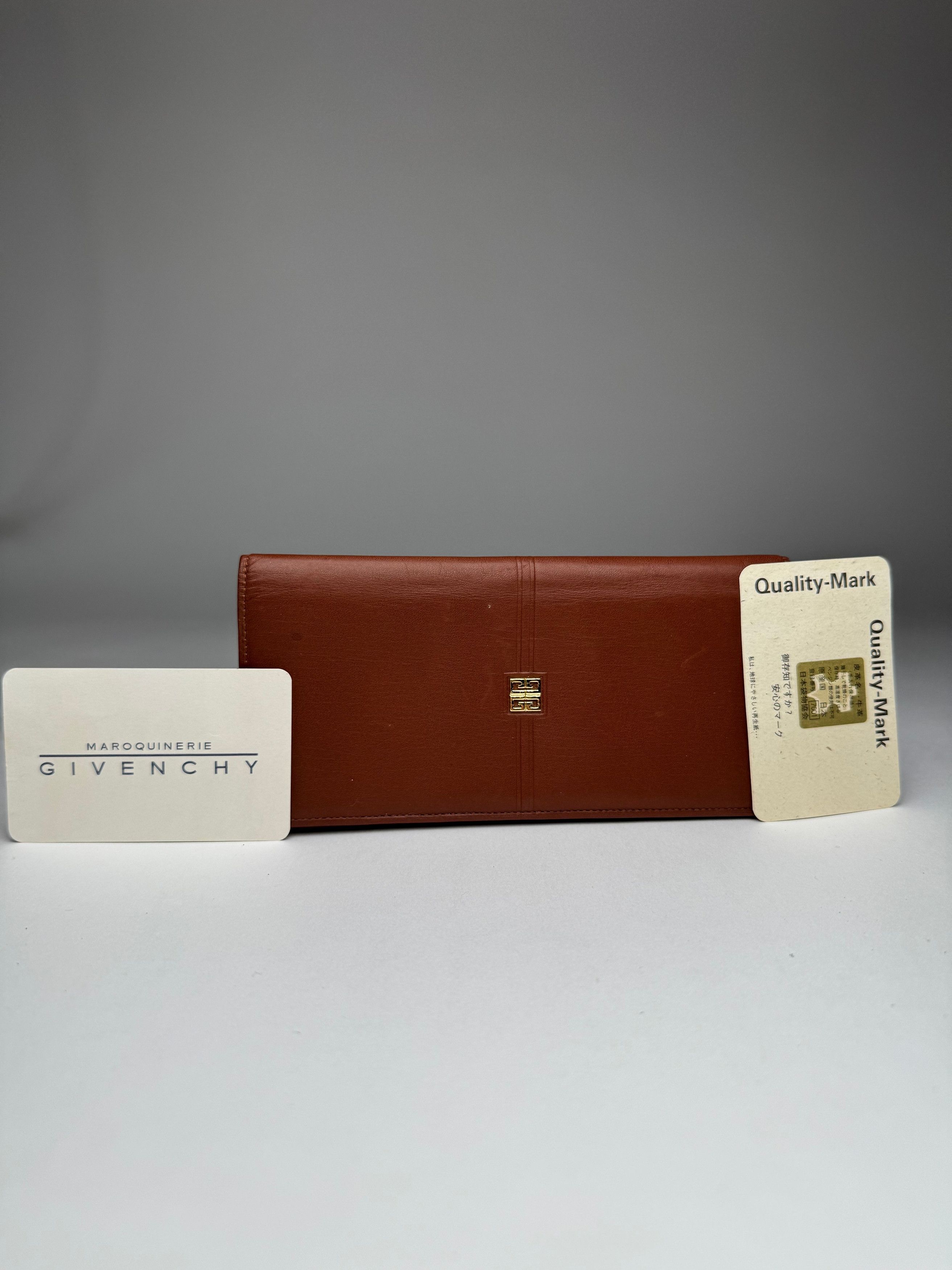Givenchy Vintage Leather card holder / ID Holder Brown Size ONE SIZE - 1 Thumbnail
