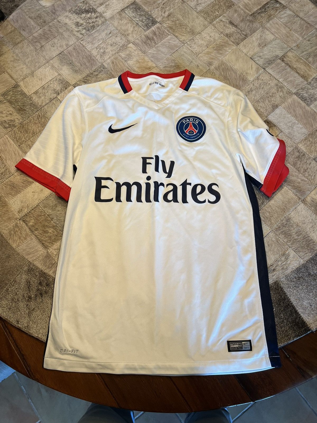 Nike PSG 2015/16 Away Kit Size US S / EU 44-46 / 1 - 1 Thumbnail