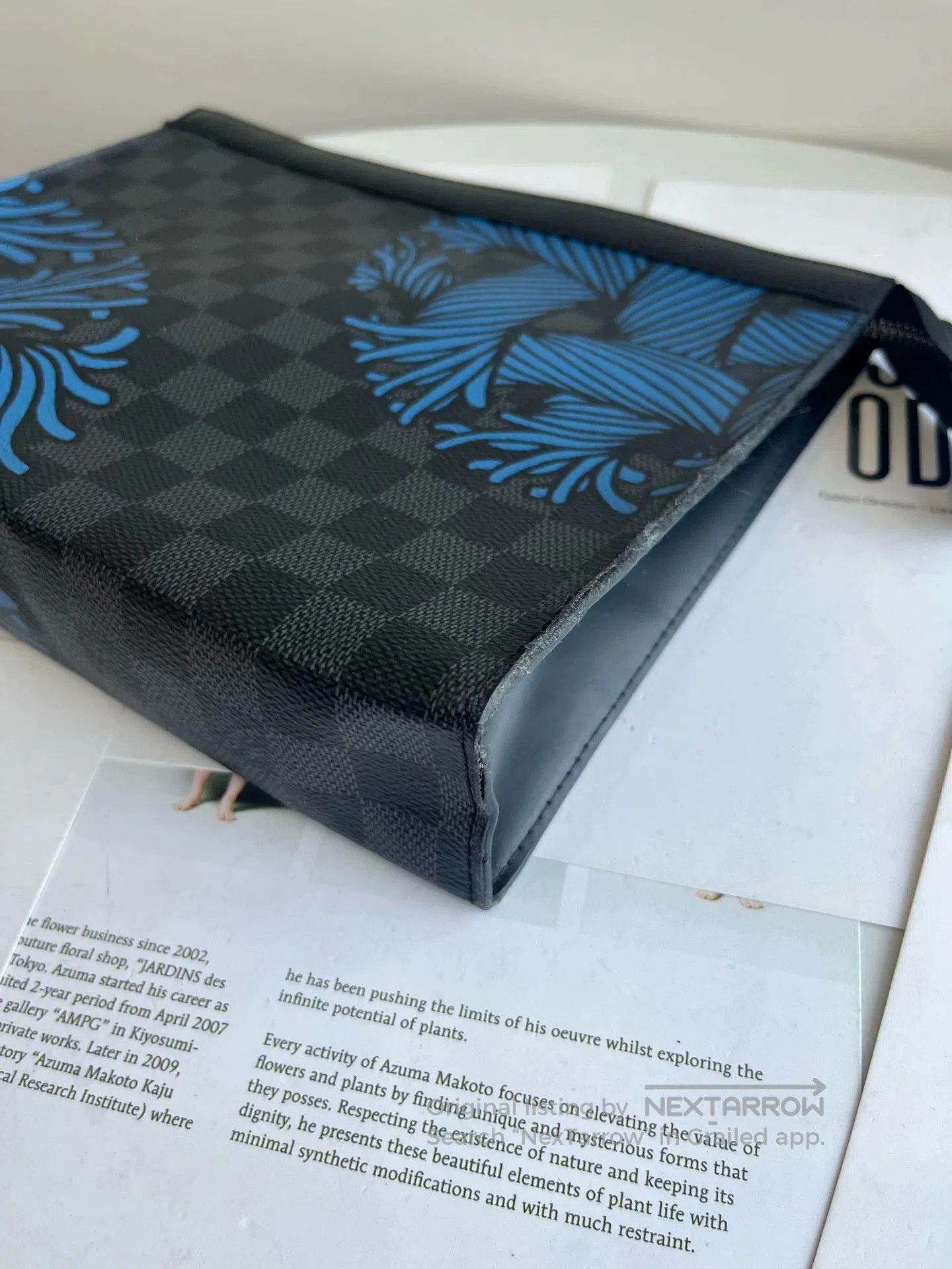 Louis Vuitton Louis Vuitton Checkered Graffiti Clutch. Size ONE SIZE - 5 Thumbnail