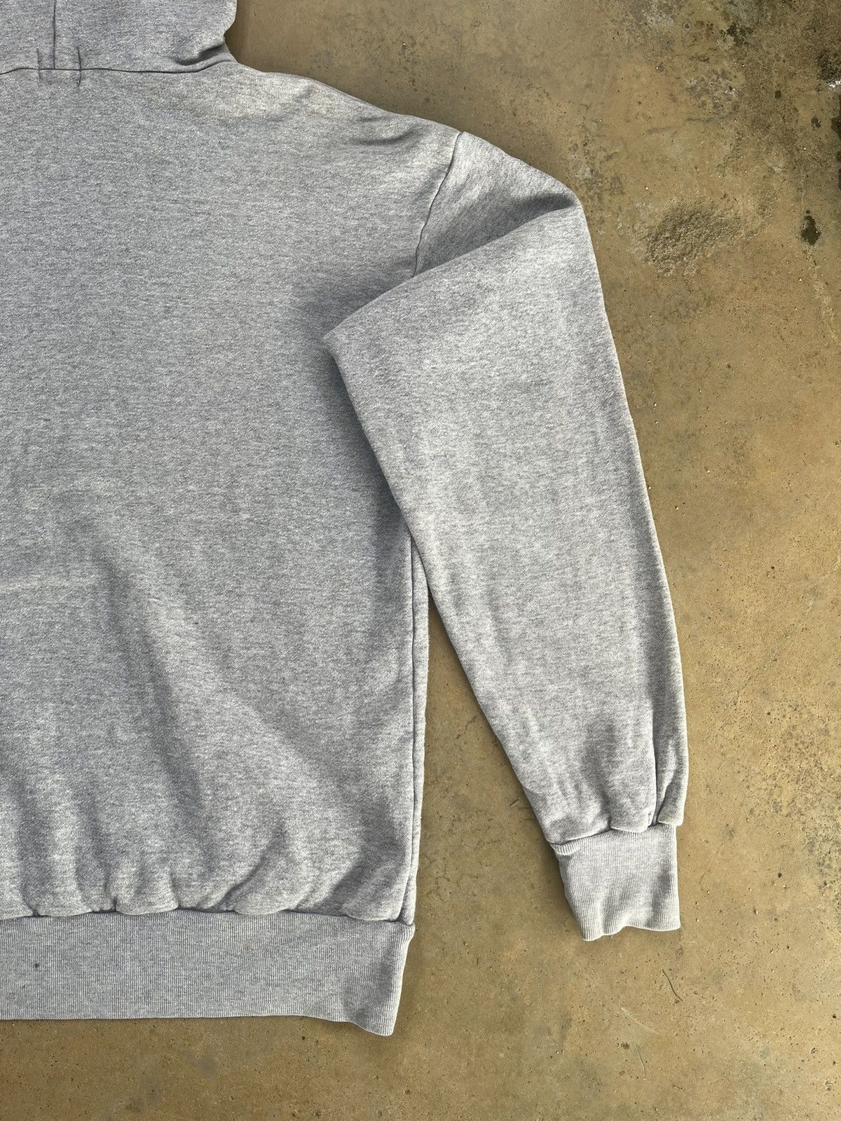 Levi's Vintage 1998 Levi’s Gray Hoodie – Made in Japan – Size L Size US L / EU 52-54 / 3 - 14 Thumbnail