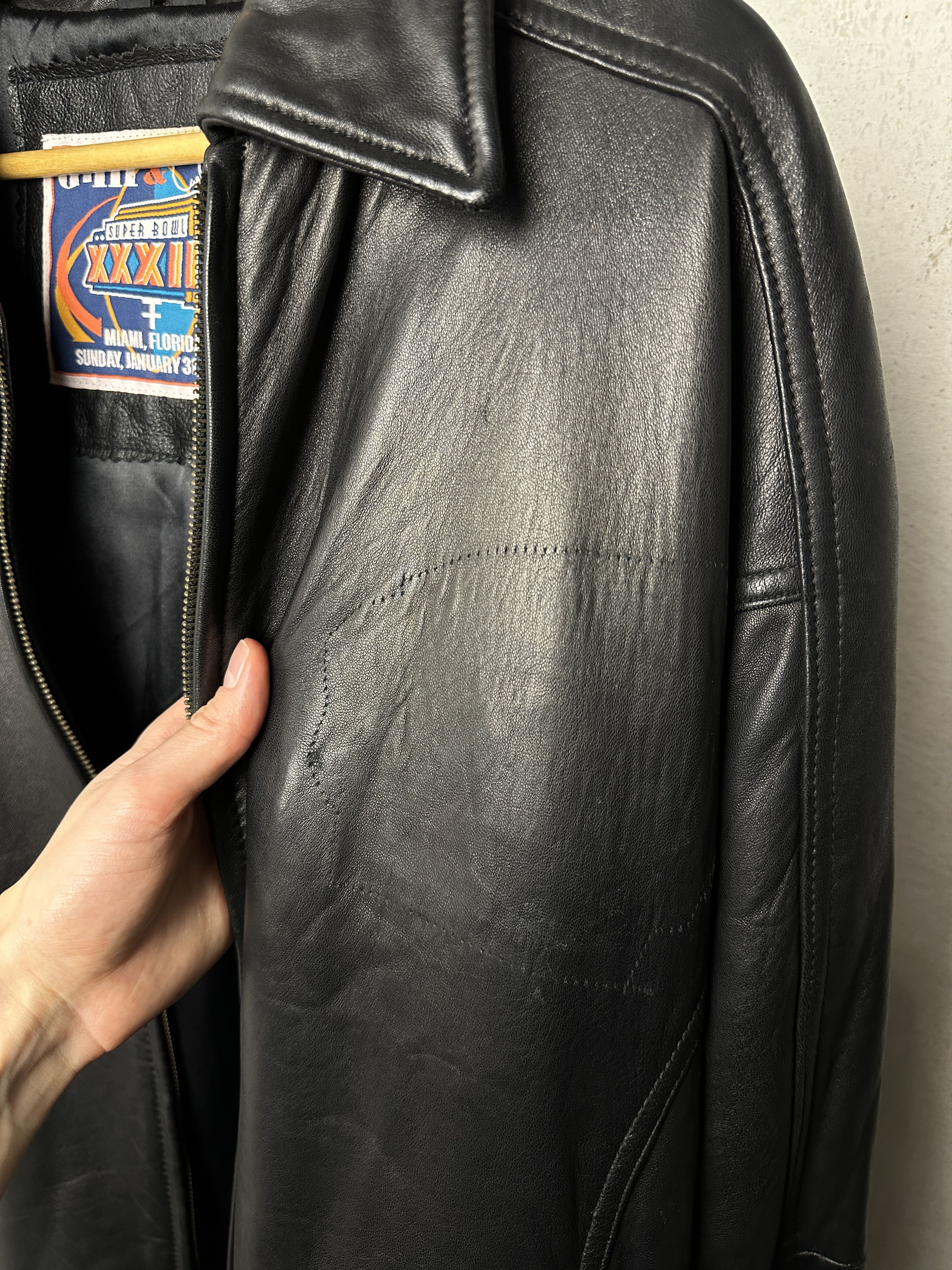 Genuine Leather 1999 Miami Super Bowl Genuine Leather Black Bomber Jacket Size US L / EU 52-54 / 3 - 14 Thumbnail