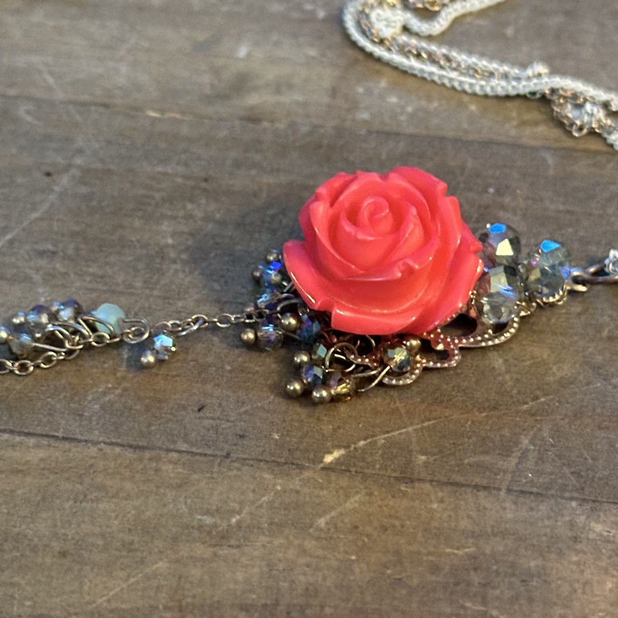 Other Red rose dangle pendant necklace Size ONE SIZE - 4 Thumbnail