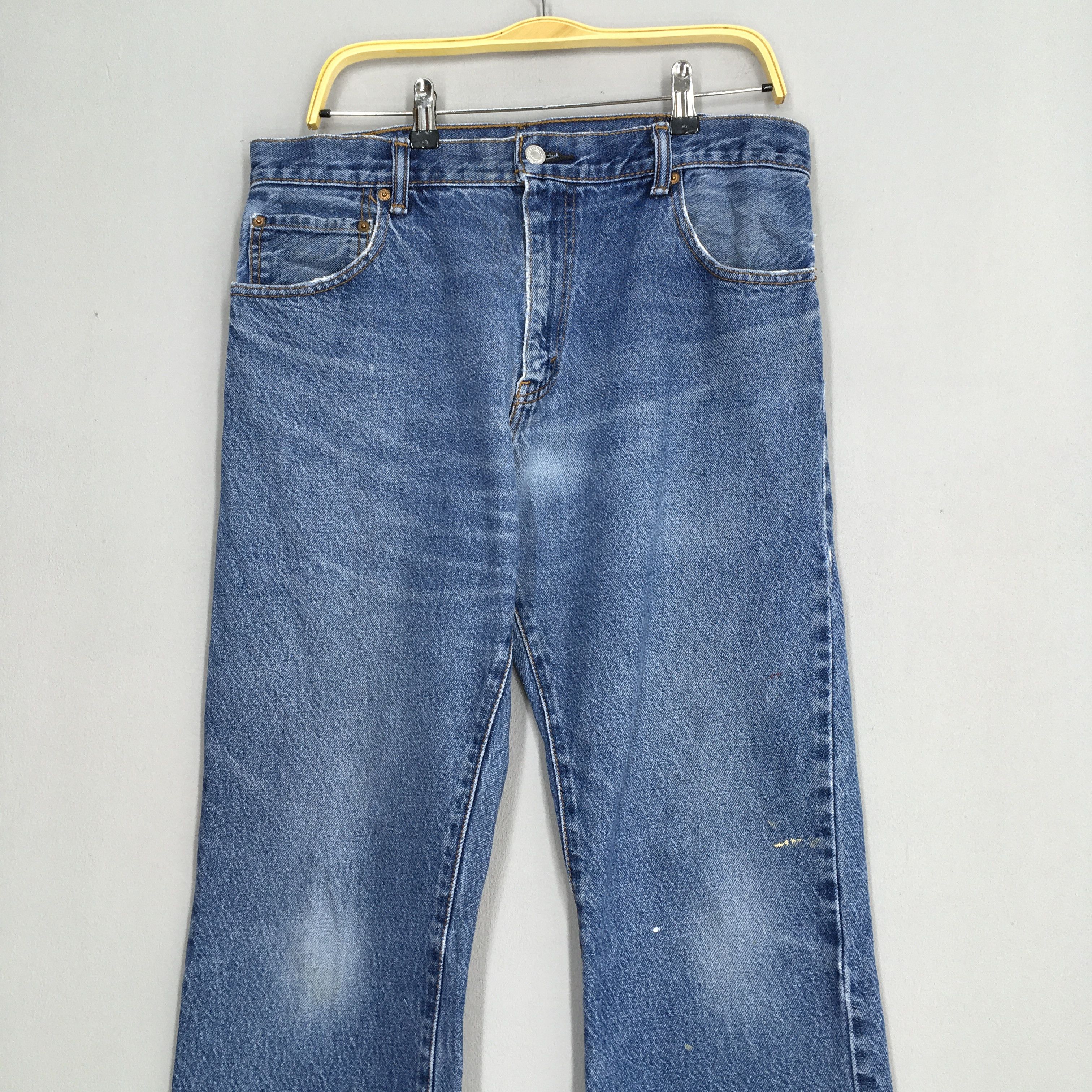 Size 33x31 Vintage Levi's 517 Bootcut Jeans Faded Blue