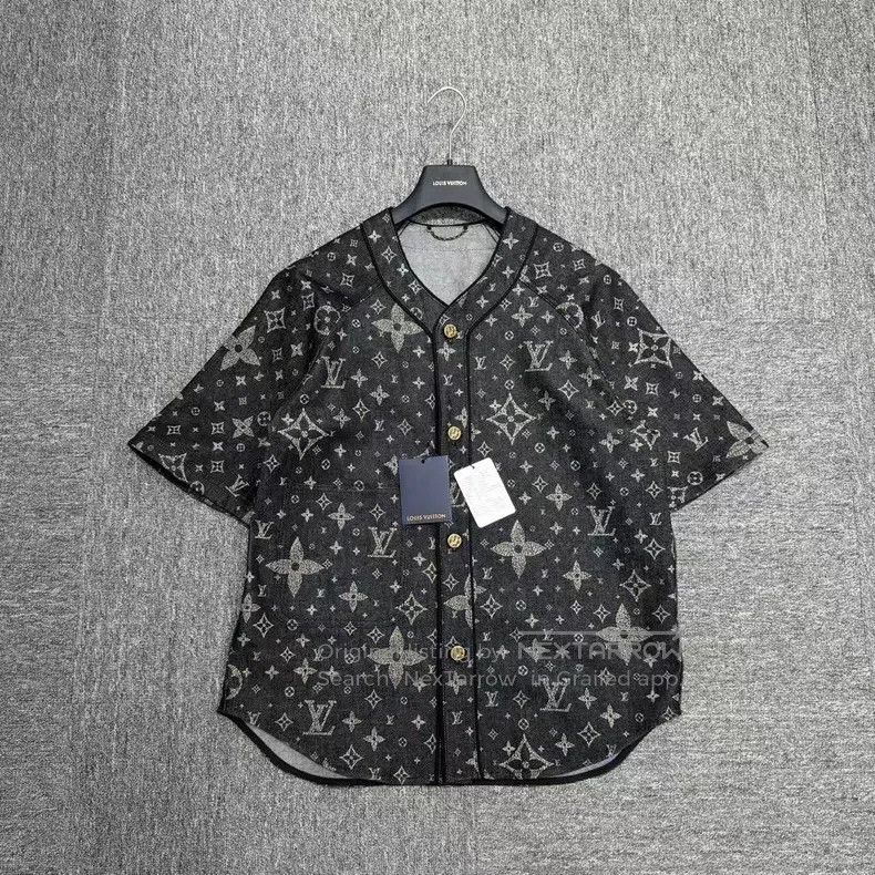 Louis Vuitton Louis Vuitton Old-print denim baseball jacket Size US L / EU 52-54 / 3 - 1 Thumbnail