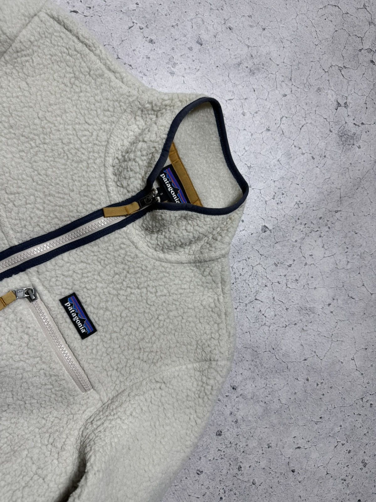 Patagonia Patagonia Full Zip Teddy Sherpa Jacket Size S Cream Size US S / EU 44-46 / 1 - 4 Thumbnail
