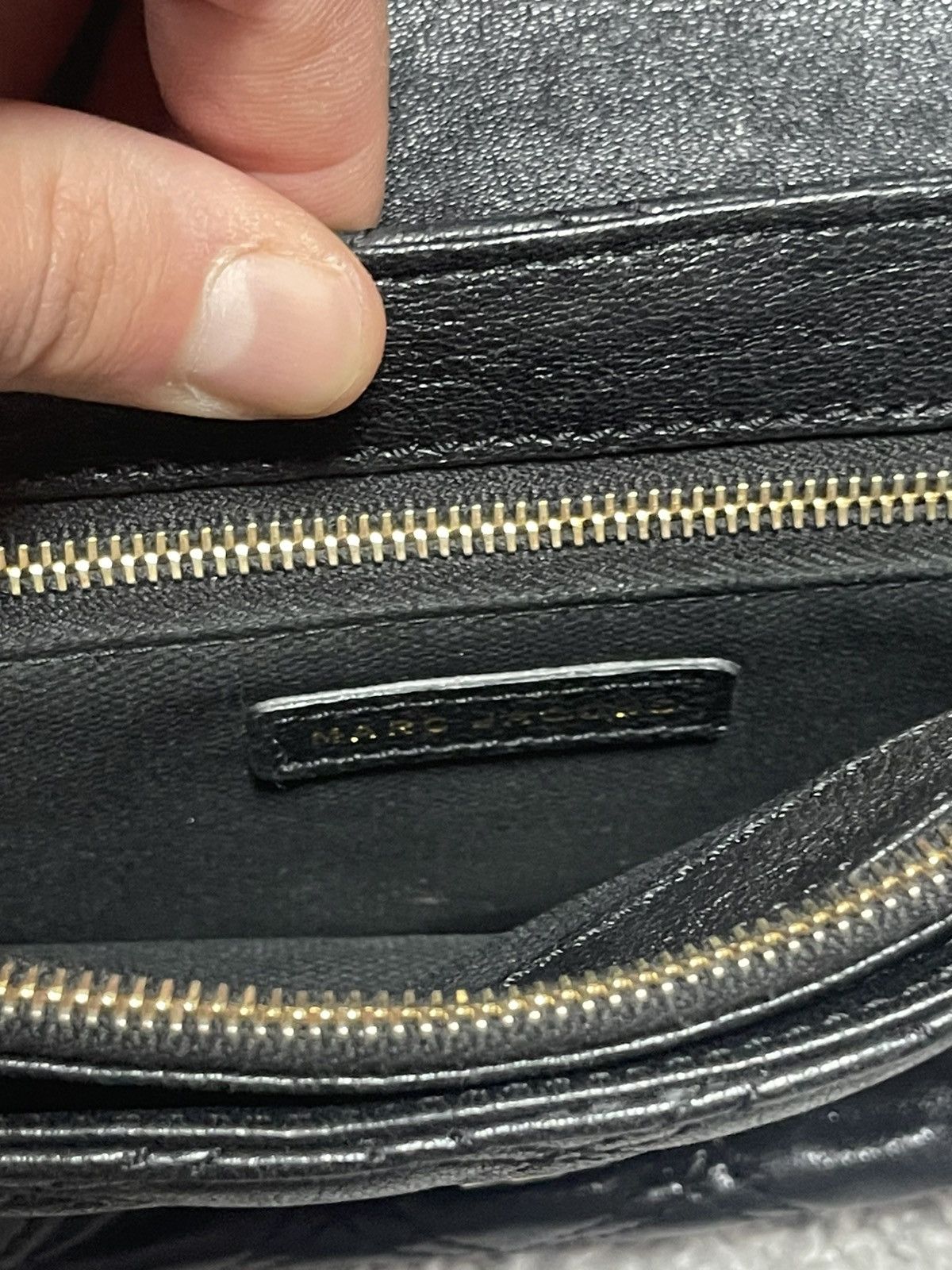 Marc Jacobs Marc Jacobs vintage black leather quitled gold small bag Size ONE SIZE - 12 Thumbnail