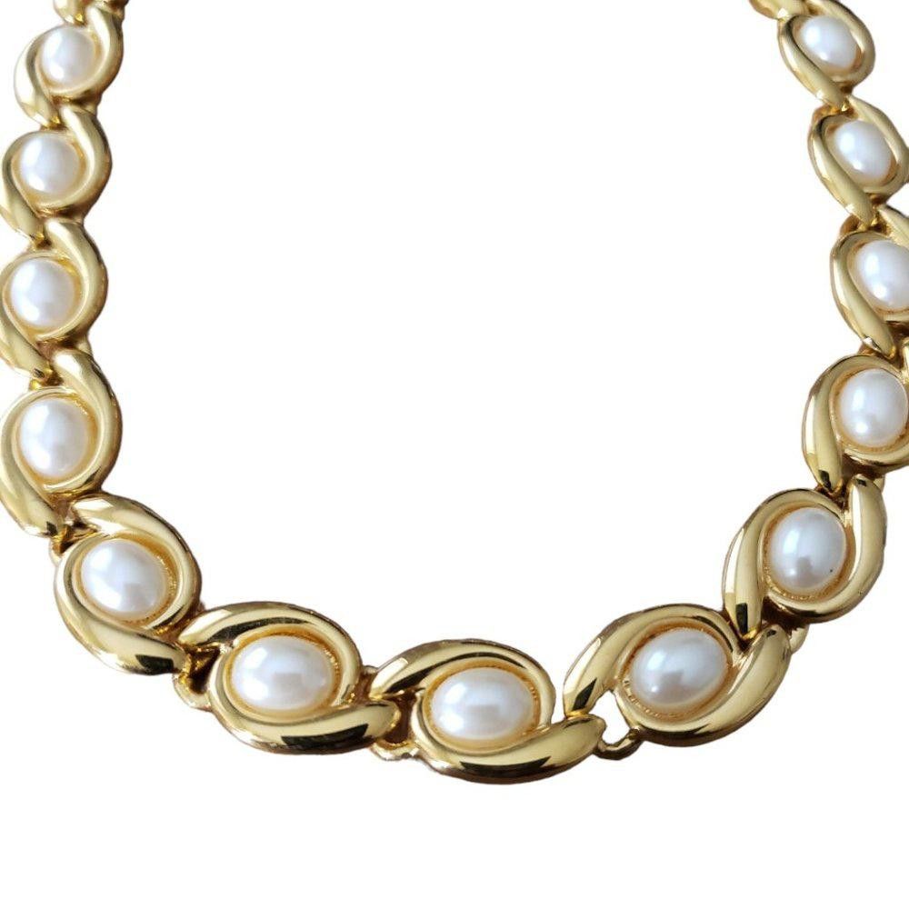 Designer Napier Vintage Gold Tone and Pearl Necklace Size ONE SIZE - 2 Thumbnail