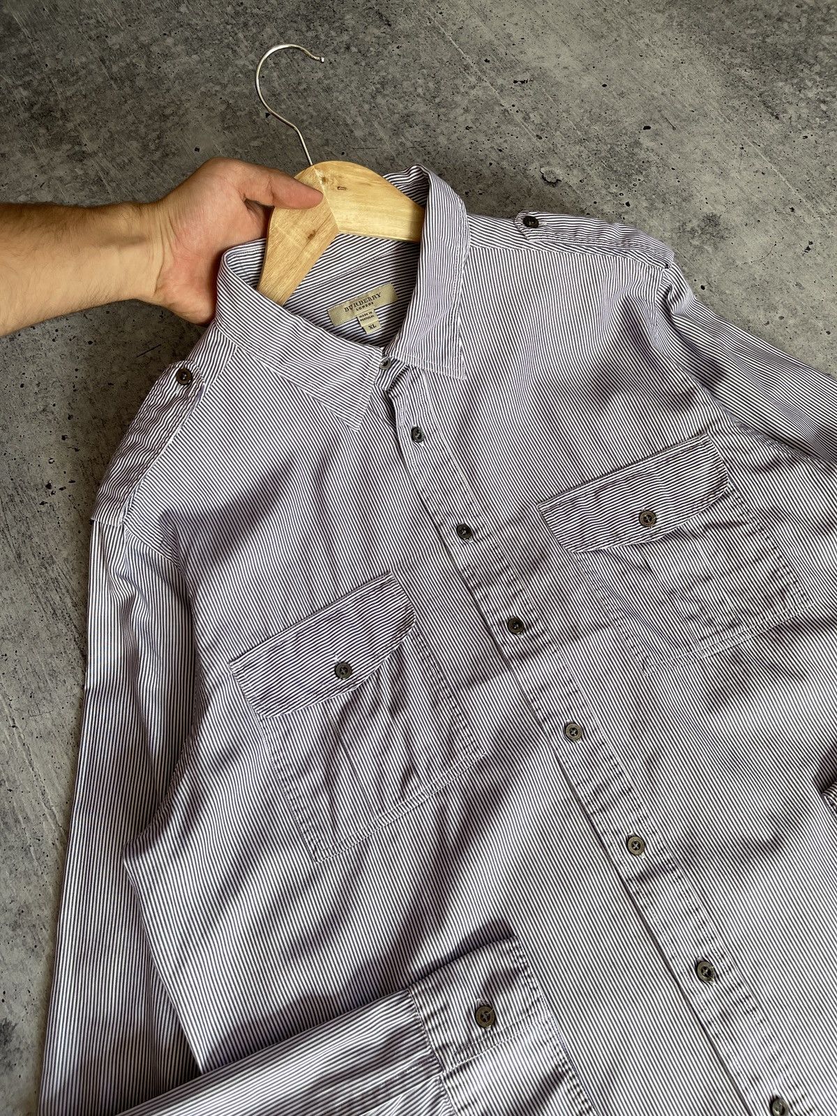 Burberry Burberry London Men's Button-Up Shirt XL Purple White Striped Size US XL / EU 56 / 4 - 2 Thumbnail