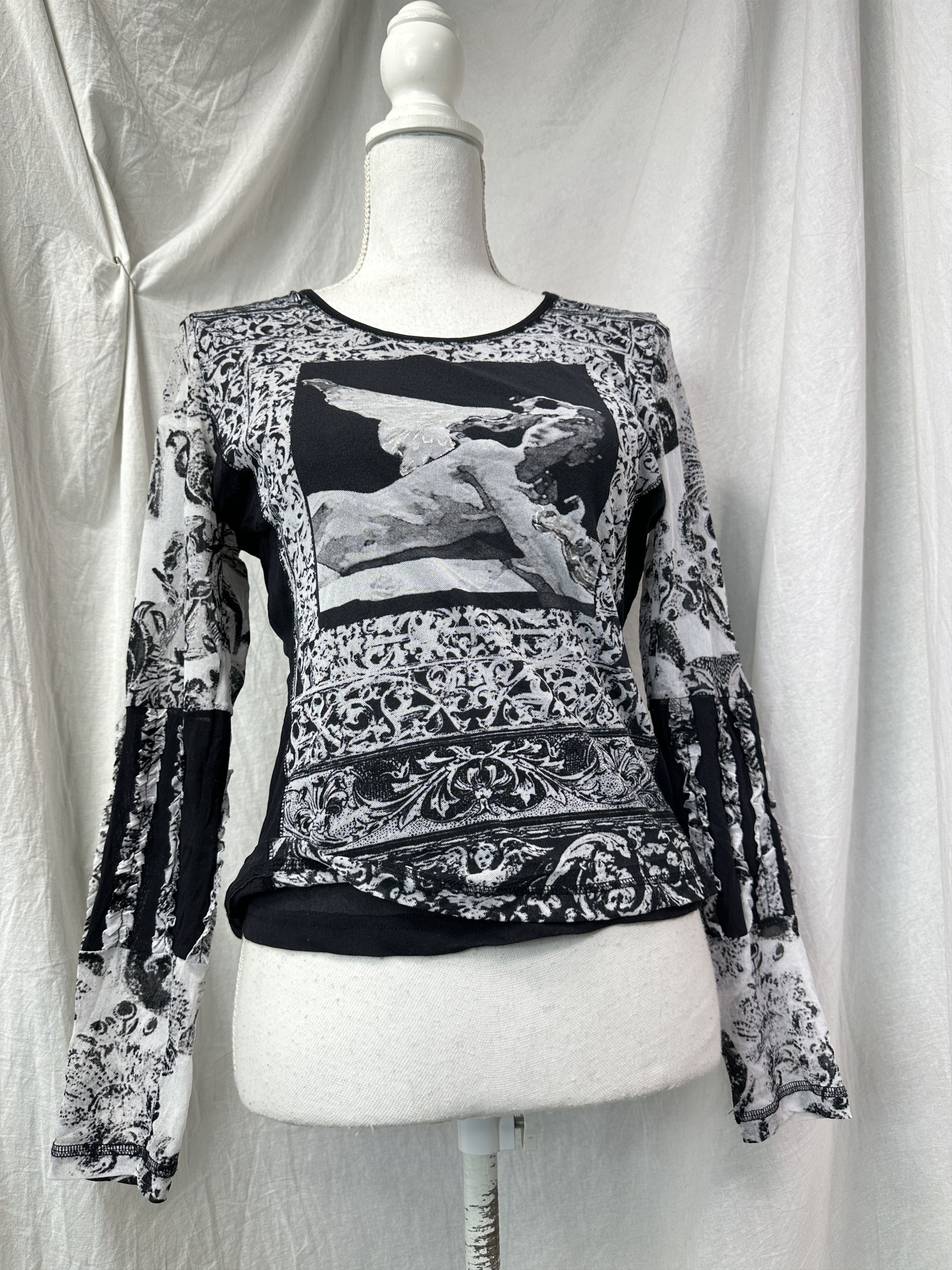 Vintage Vintage Avant Garde Preppy Angel Printed Meshtop 00s Size S / US 4 / IT 40 - 1 Thumbnail