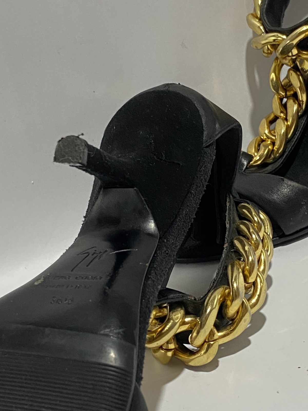 Giuseppe Zanotti Giuseppe Zanotti Gold-Chain Heel Size US 5.5 / IT 35.5 - 7 Thumbnail