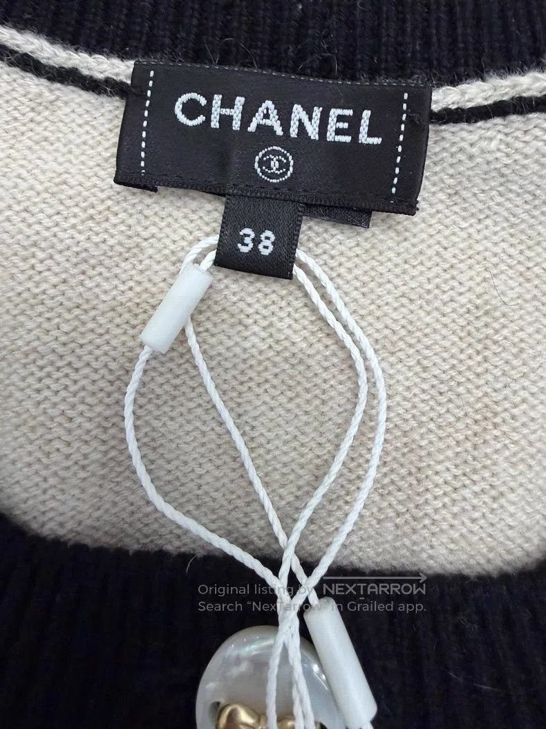 Chanel Chanel Beige black-edged colour-blocked knitted sweater Size XS / US 0-2 / IT 36-38 - 4 Thumbnail