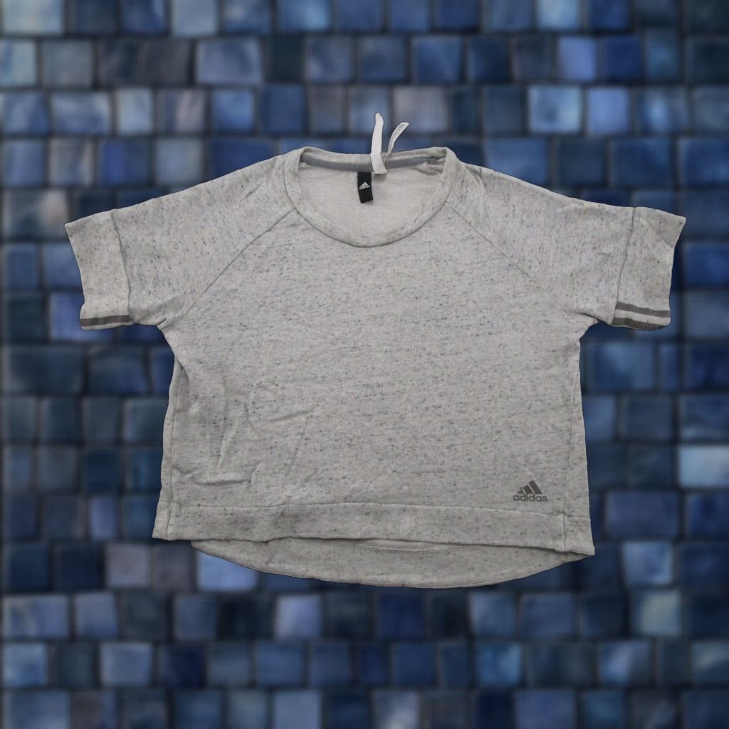 Adidas Adidas Sweatshirt Street Crop Short Sleeve Sport Gray L Women Pullover Activewear Casual Sports Size L / US 10 / IT 46 - 1 Thumbnail