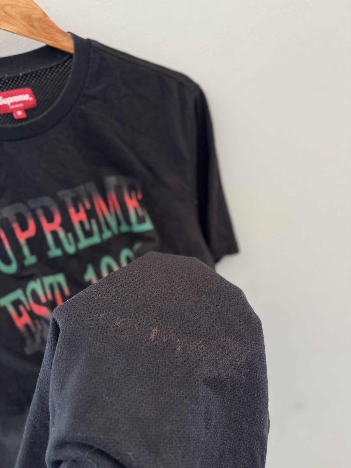 Supreme Black Mesh T-Shirt Tee Jersey Big Logo Supreme EST. 1994 Size US M / EU 48-50 / 2 - 4 Thumbnail
