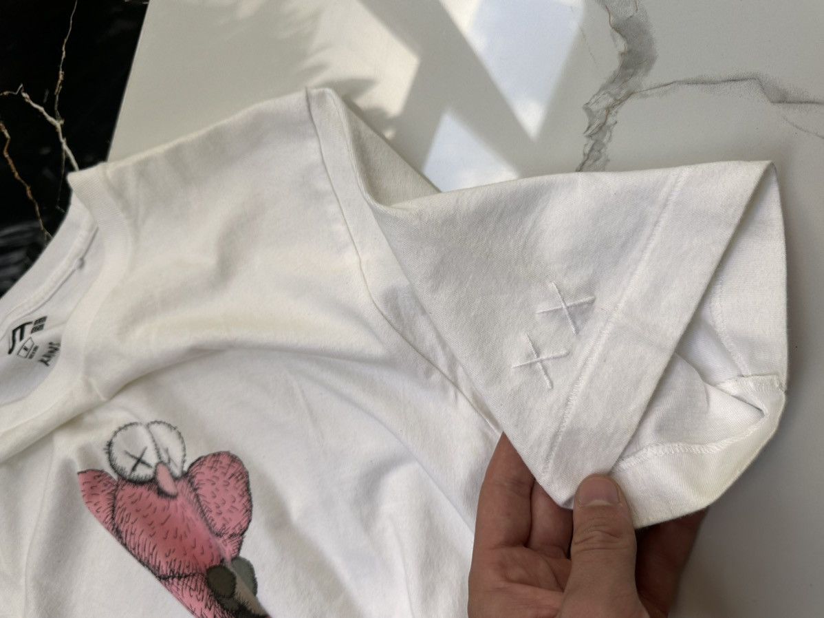 Kaws × Uniqlo UNIQLO X KAWS VIBTAGE BIG LOGO STREETWEAR TEE Size US M / EU 48-50 / 2 - 7 Thumbnail