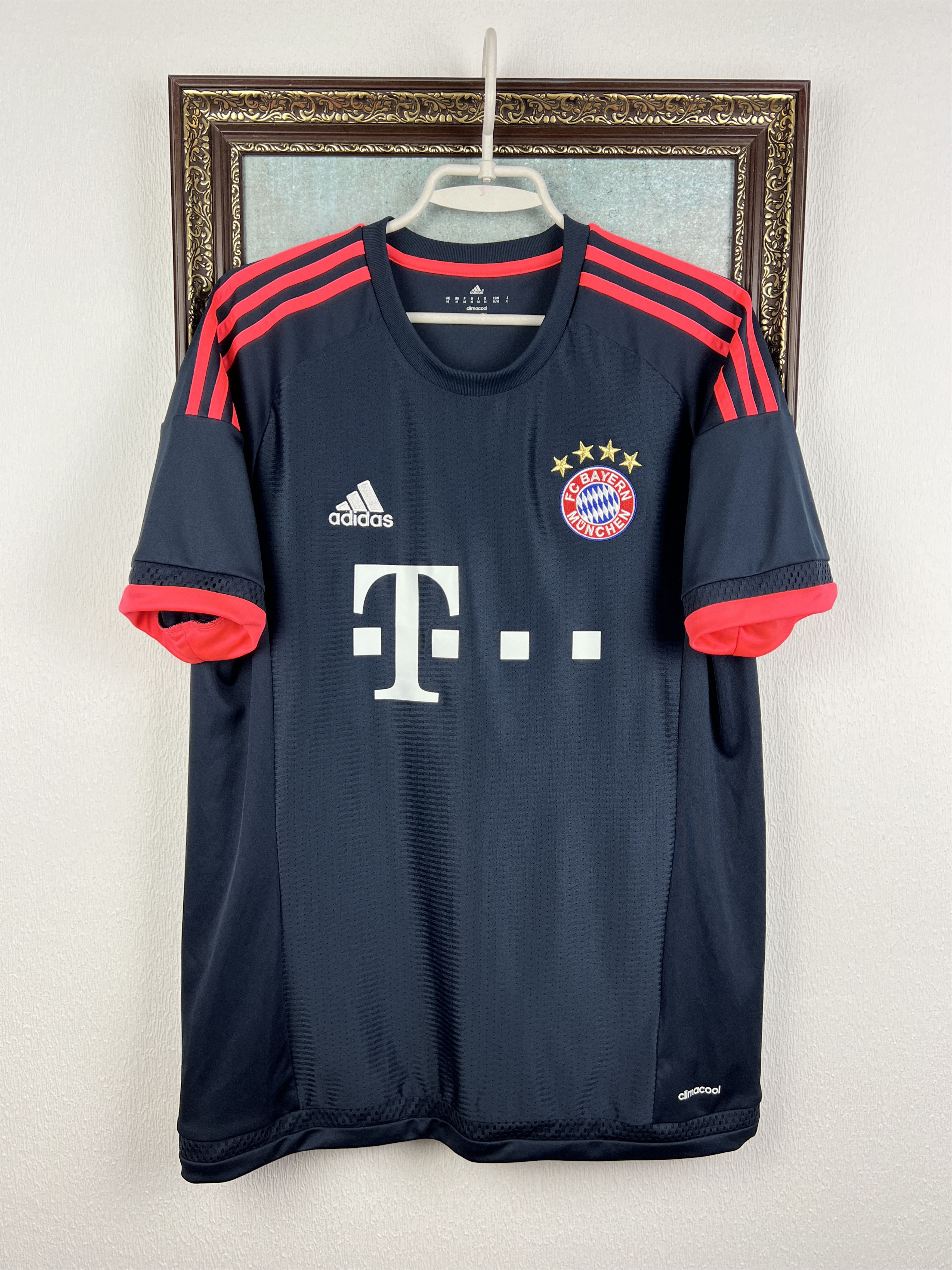 Adidas Bayern Munich football shirt Soccer #25 Muller Jersey Trikt Size US M / EU 48-50 / 2 - 1 Thumbnail
