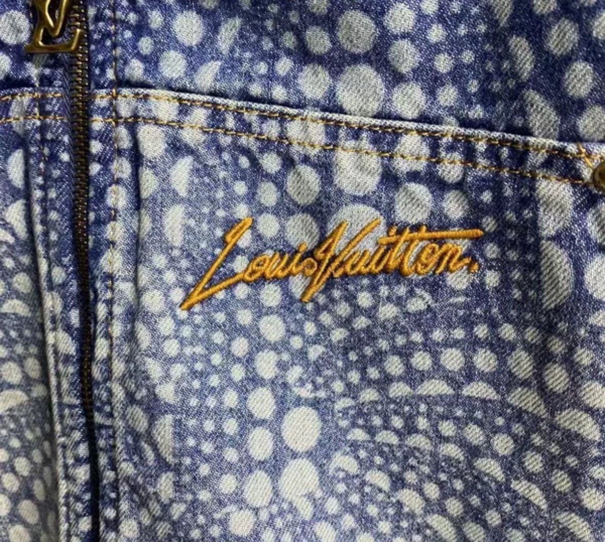 Louis Vuitton Louis Vuitton's latest blue print logo denim jacket Size US M / EU 48-50 / 2 - 3 Thumbnail