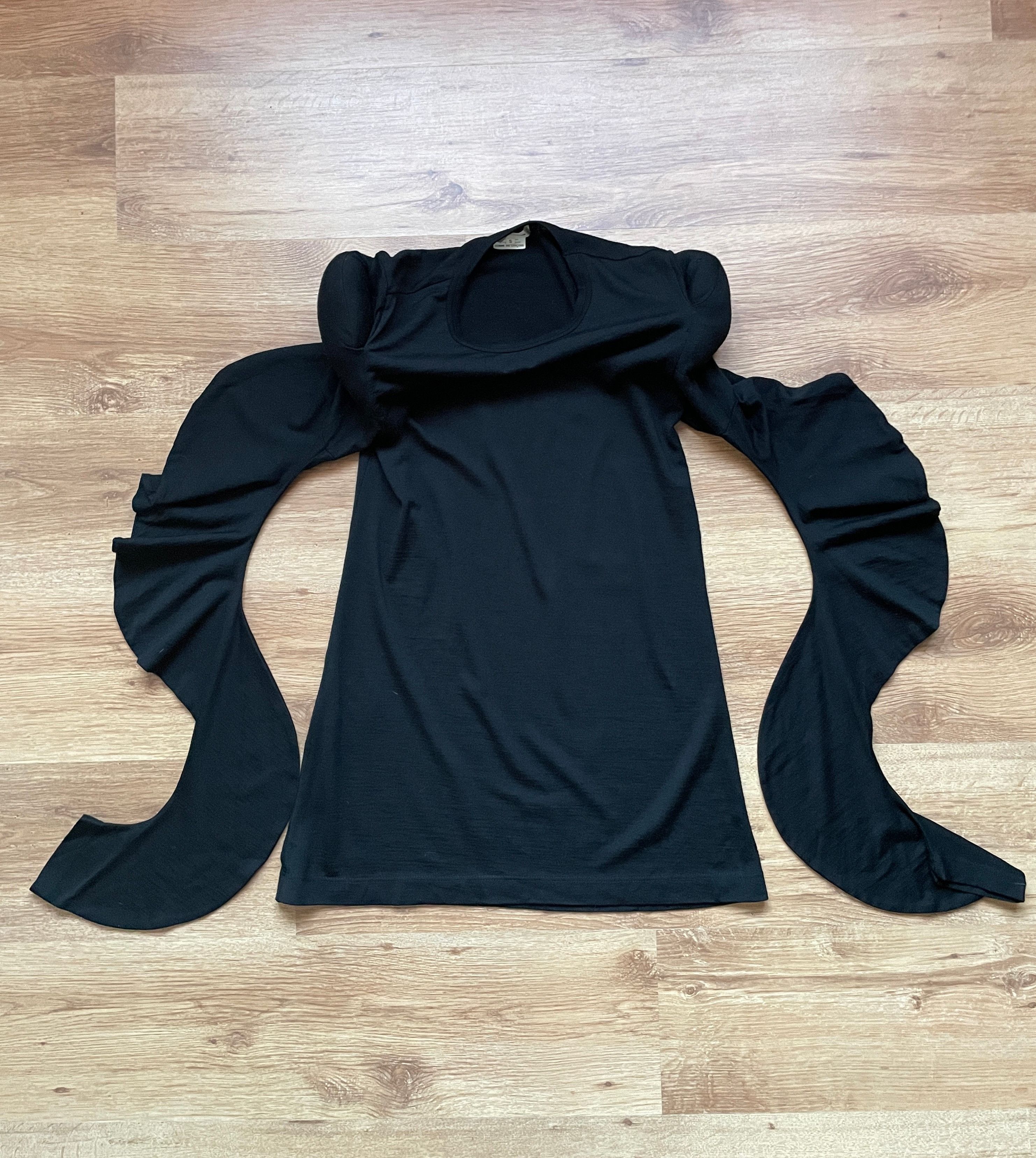 Comme des Garcons Comme des Garcons 2010 Pillow Padded Curved Sleeves Sweater Size S / US 4 / IT 40 - 2 Thumbnail