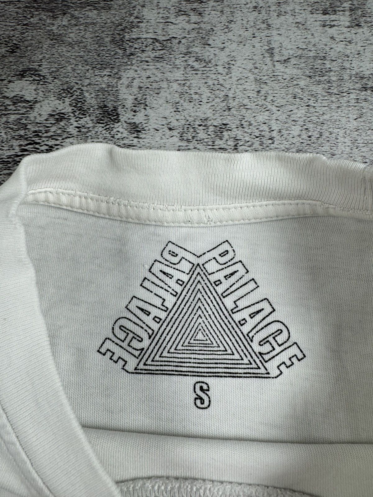 Palace Palace Burb Crazy Skate FW18 Rap Baggy Relaxed T Shirt Tee Size US S / EU 44-46 / 1 - 8 Thumbnail