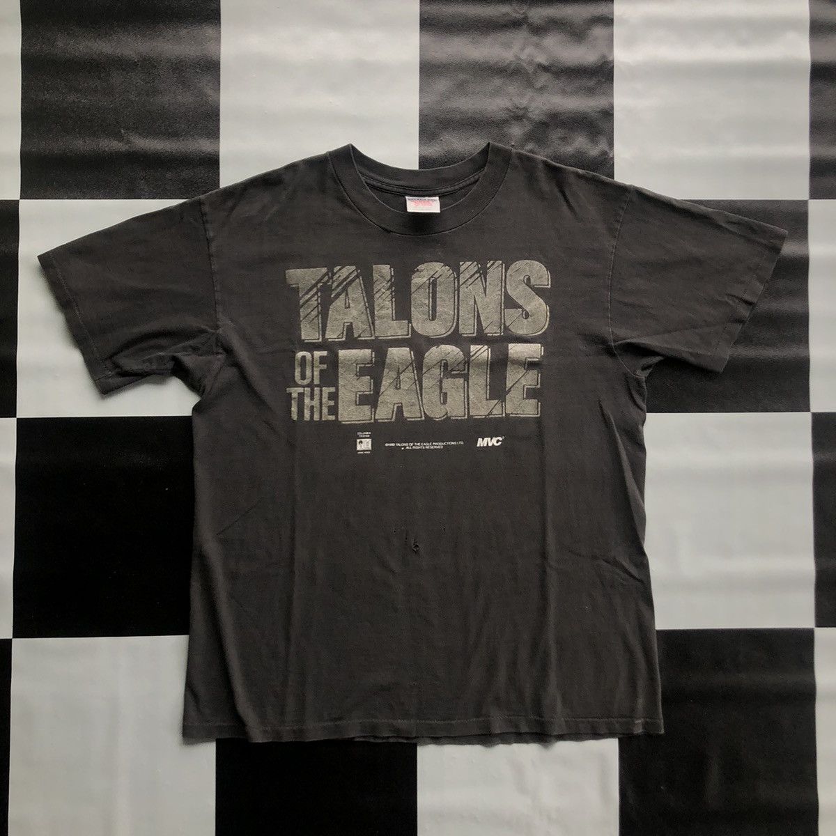 Vintage Vintage Talons Of The Eagle Movie Tee Shirt Size US L / EU 52-54 / 3 - 1 Thumbnail