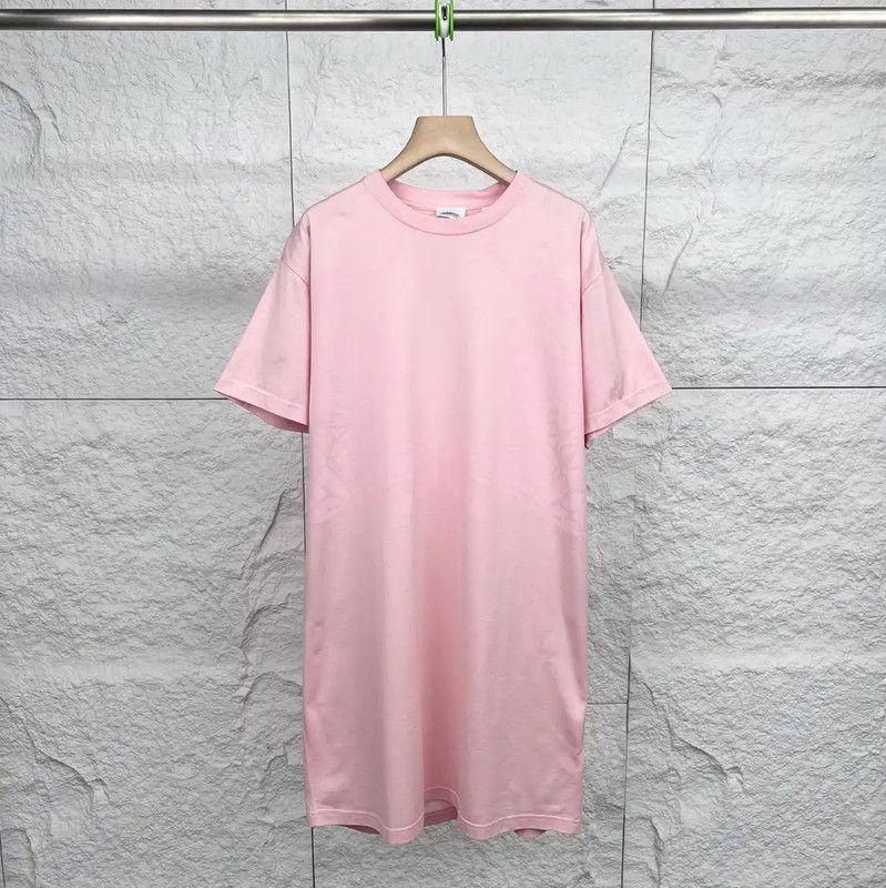 Burberry Burberry Pink Cotton T-Shirt for Women Size M / US 6-8 / IT 42-44 - 1 Thumbnail