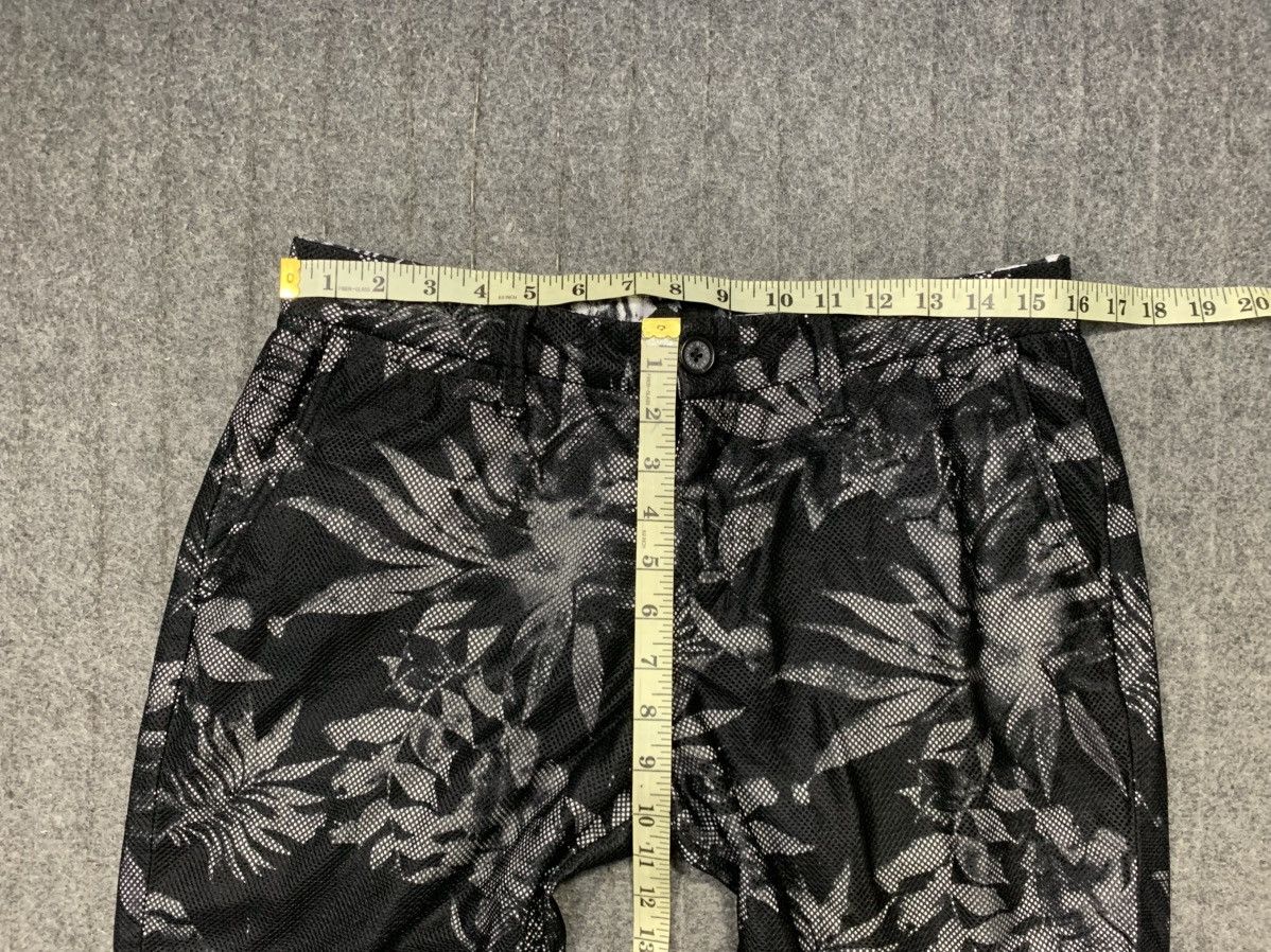 Vanquish 90s Black by Vanquish Floral Mesh Short Over Printed Size US 32 / EU 48 - 9 Thumbnail