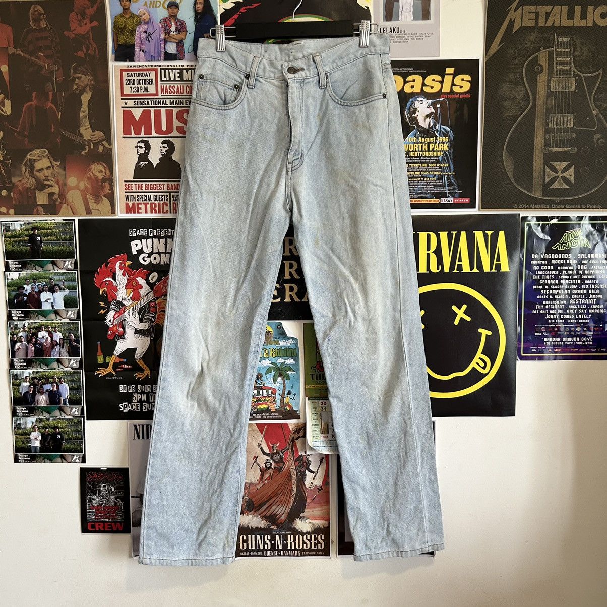 Japanese Brand Vintage Lucky Strike Blue Wash Distressed Denim Size US 30 / EU 46 - 1 Thumbnail