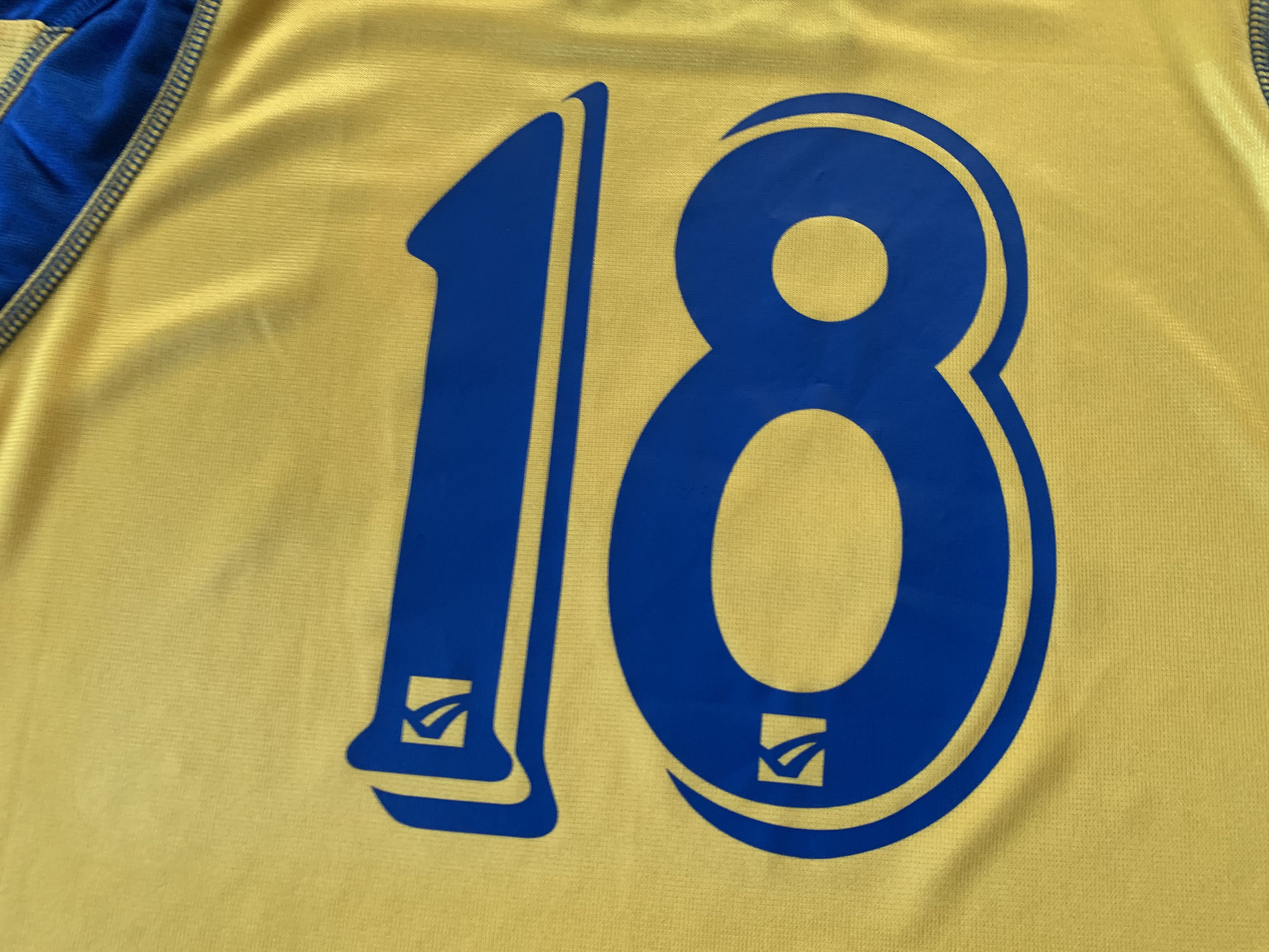 Vintage Vintage Legea FC Košice Shirt Size US L / EU 52-54 / 3 - 9 Thumbnail