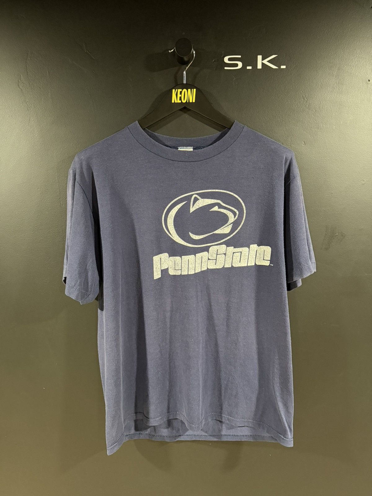 Vintage 1990s Vintage Penn State Single Stitch Faded NCAA Tee XL Size US XL / EU 56 / 4 - 1 Thumbnail