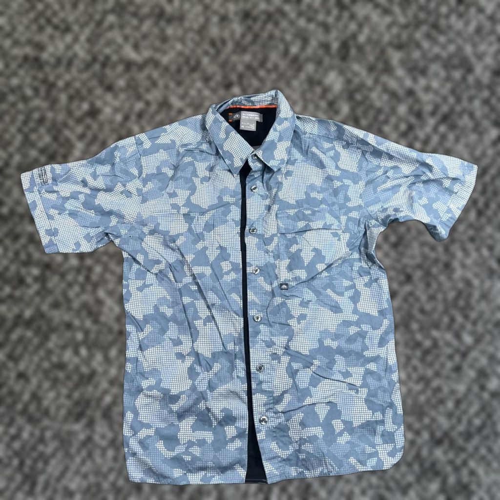 Nike ACG Nike ACG Men's Short Sleeve Camouflage Button-Up Shirt M Blue Multicolor 2000s Y2K Size US M / EU 48-50 / 2 - 1 Thumbnail