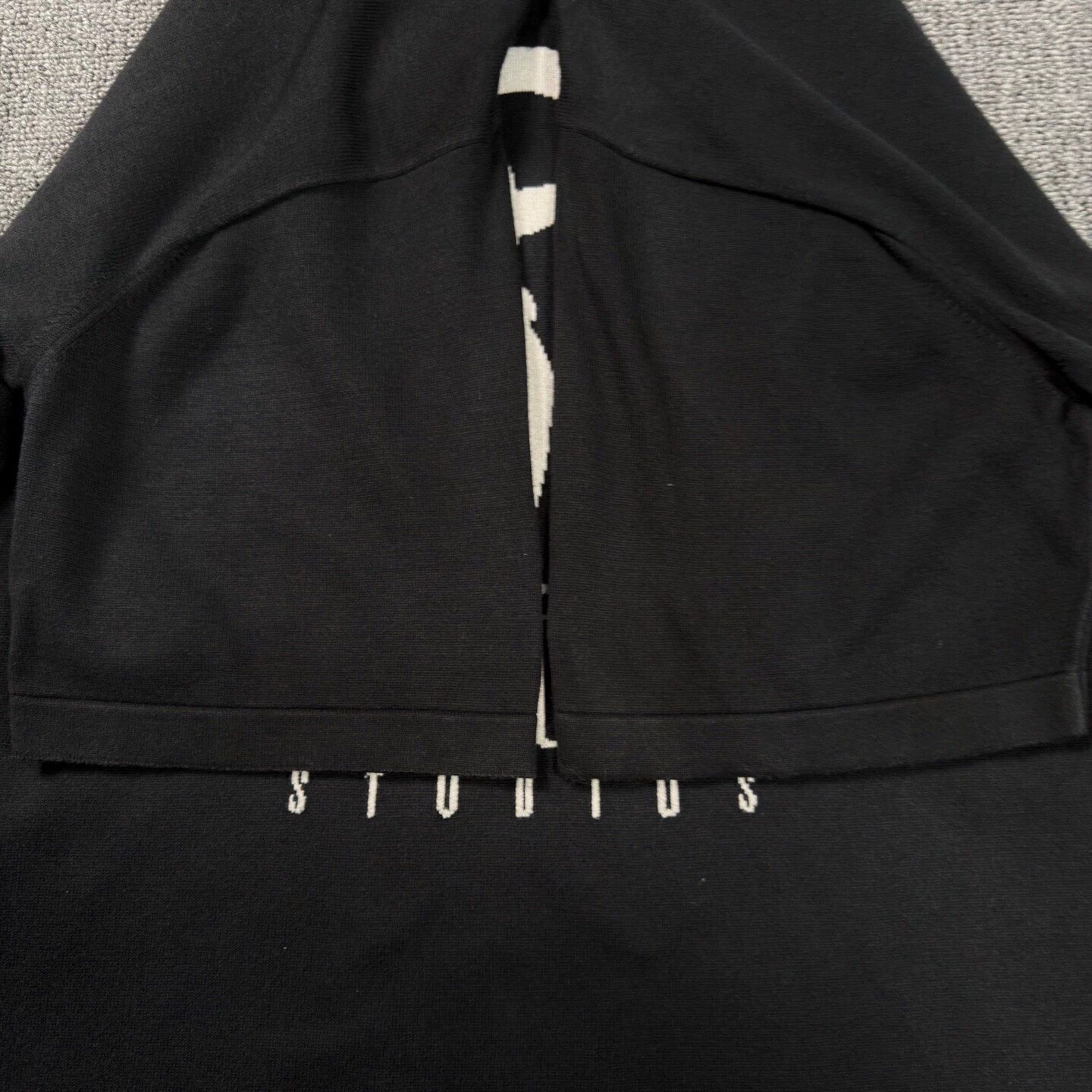 Louis Vuitton LV x Pharrell Black Knit Short-Sleeve Portrait XL 95 New Size US XL / EU 56 / 4 - 6 Thumbnail