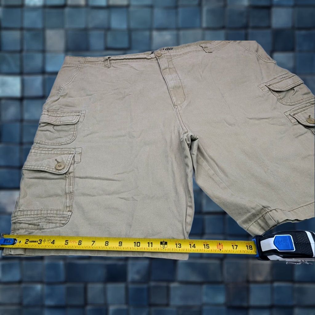 Vintage PLUGG Cargo Shorts Men 48 Beige Cotton Multi-Pocket Inseam 12 in Utility Hiking Pocketed Shorts Regular Mens Size US 32 / EU 48 - 1 Thumbnail