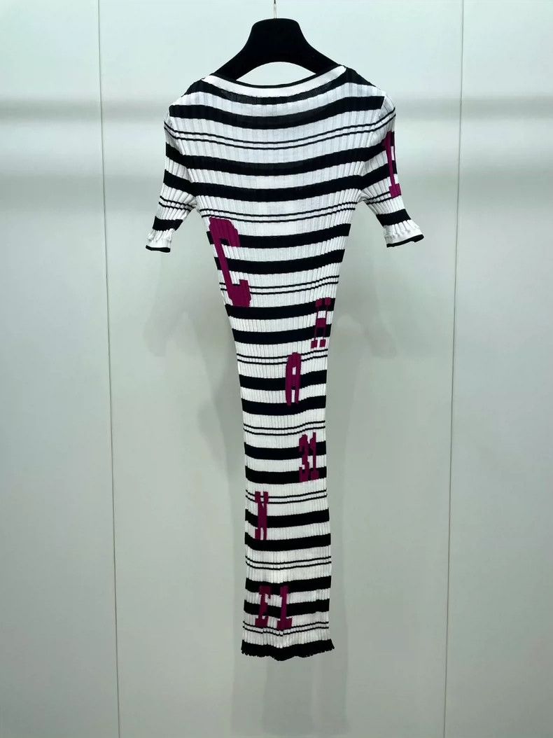 Chanel Chanel Knitted dress Size XXS / US 00 / IT 34 - 1 Thumbnail