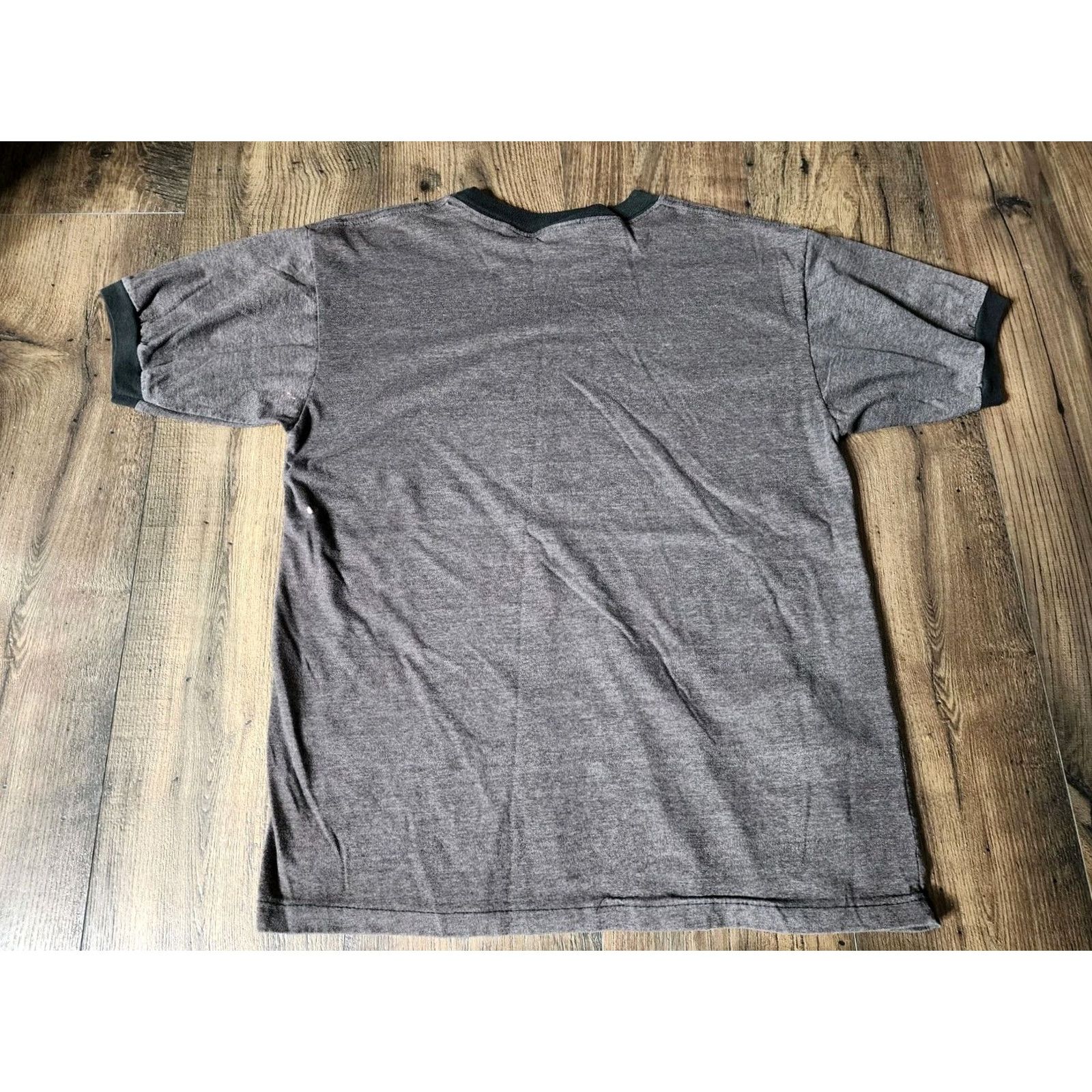 Vintage Vintage Thunder Creek Ghostbusters T Shirt Mens M Distressed Gray Cotton Crew Neck Short Sleeve Graphic Print 2000s Retro Bohemian Geek Hipster Nerd Size US M / EU 48-50 / 2 - 4 Thumbnail