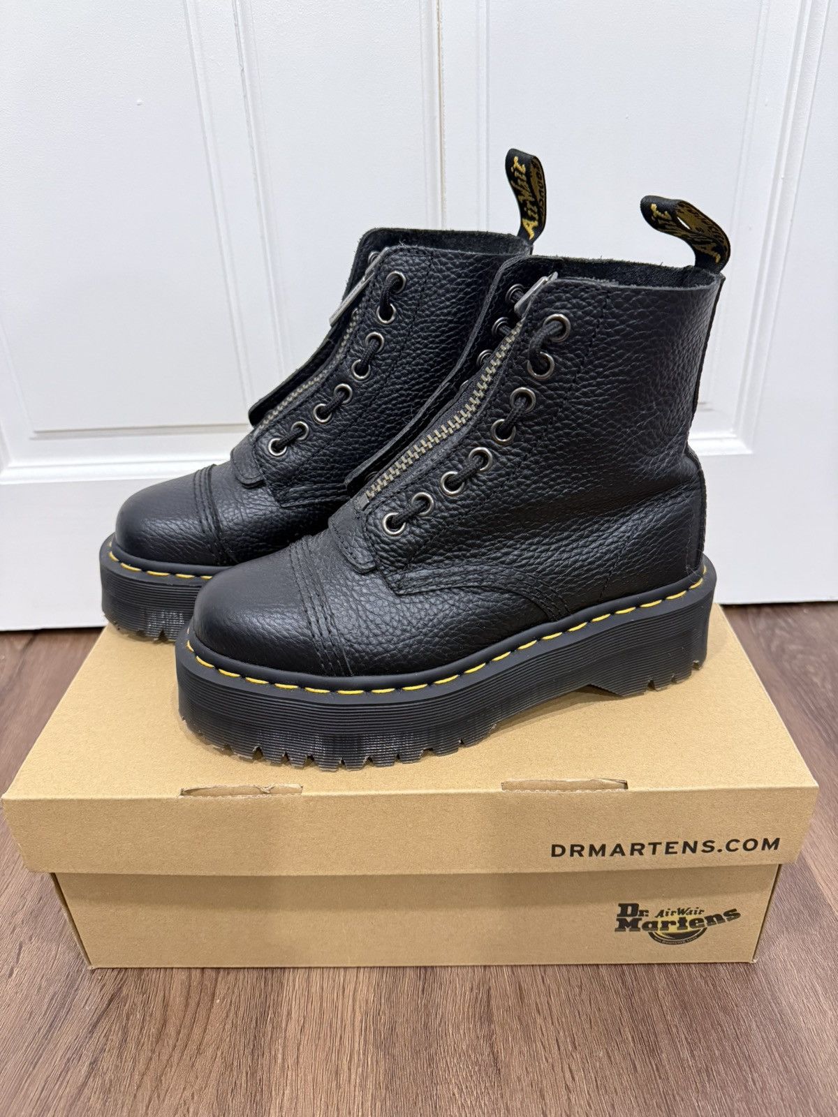 Dr. Martens Dr. Martens Milled Nappa Leather Platform Boots Size US 5 / IT 35 - 3 Thumbnail