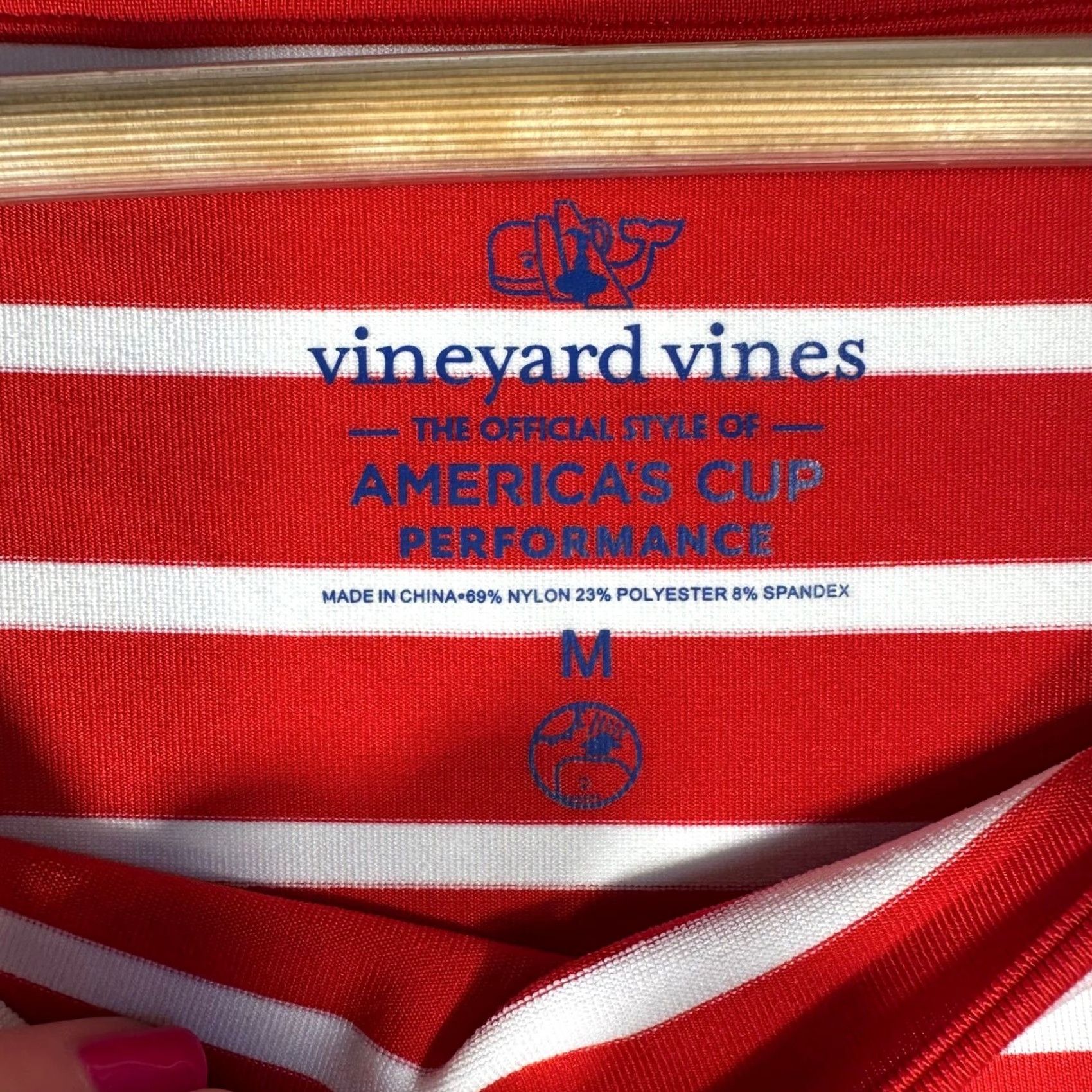Vineyard Vines Vineyard Vines Americas Cup Bermuda 2017 Performance Top Red Stripe Womens M Boat Neck 3/4 Sleeve Embroidered Quick Dry Stretch Jersey Casual Travel Size M / US 6-8 / IT 42-44 - 3 Thumbnail
