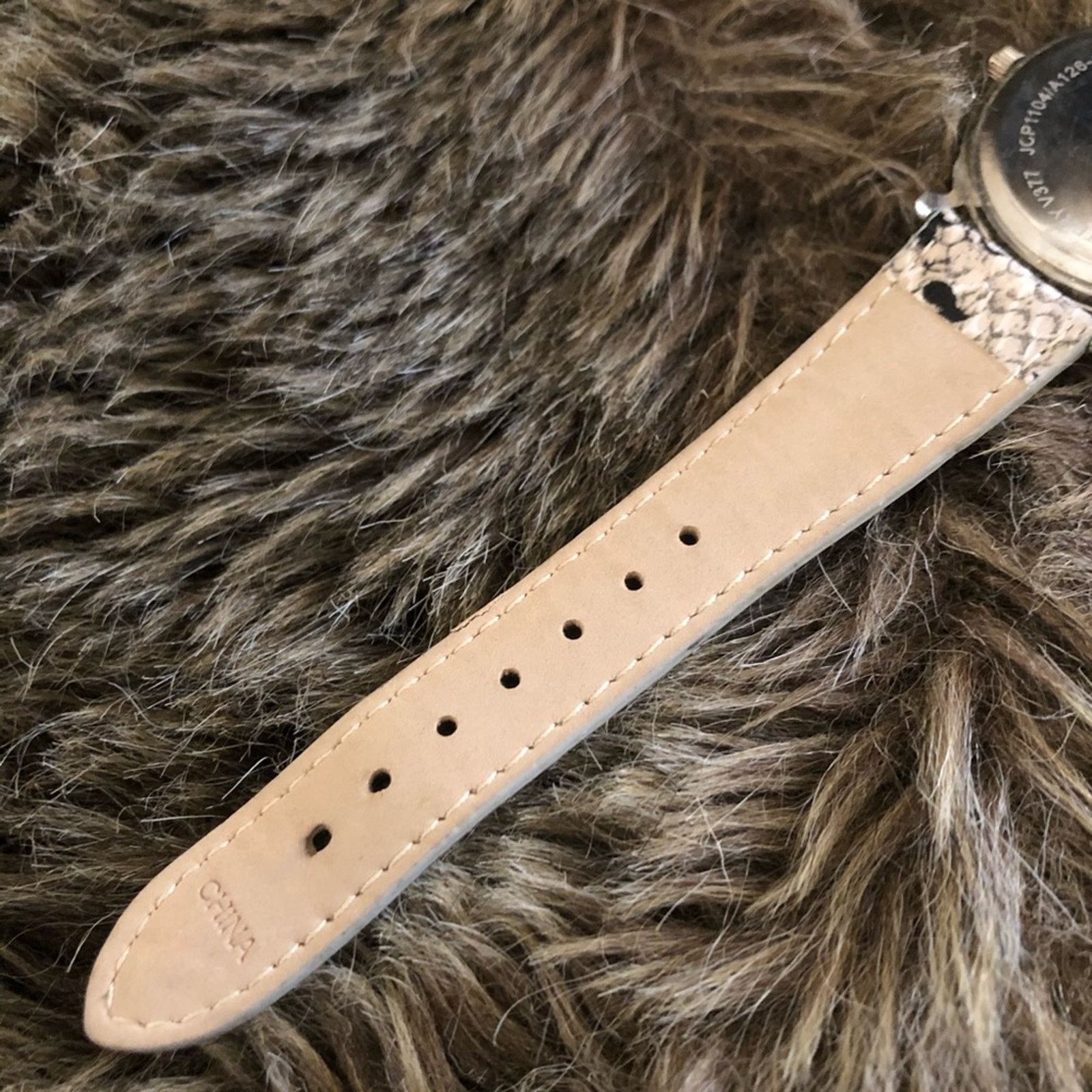 Jewelry Ladies Roman numeral snake skin leather band watch Size ONE SIZE - 9 Thumbnail
