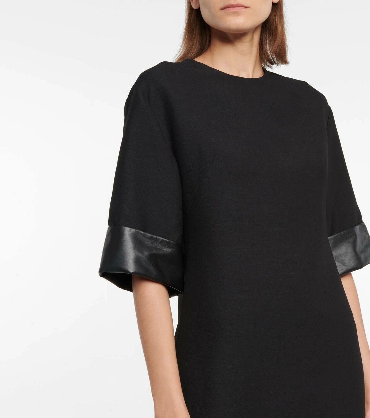 Valentino o1y0226 Midi Dress in Black Size M / US 6-8 / IT 42-44 - 2 Thumbnail