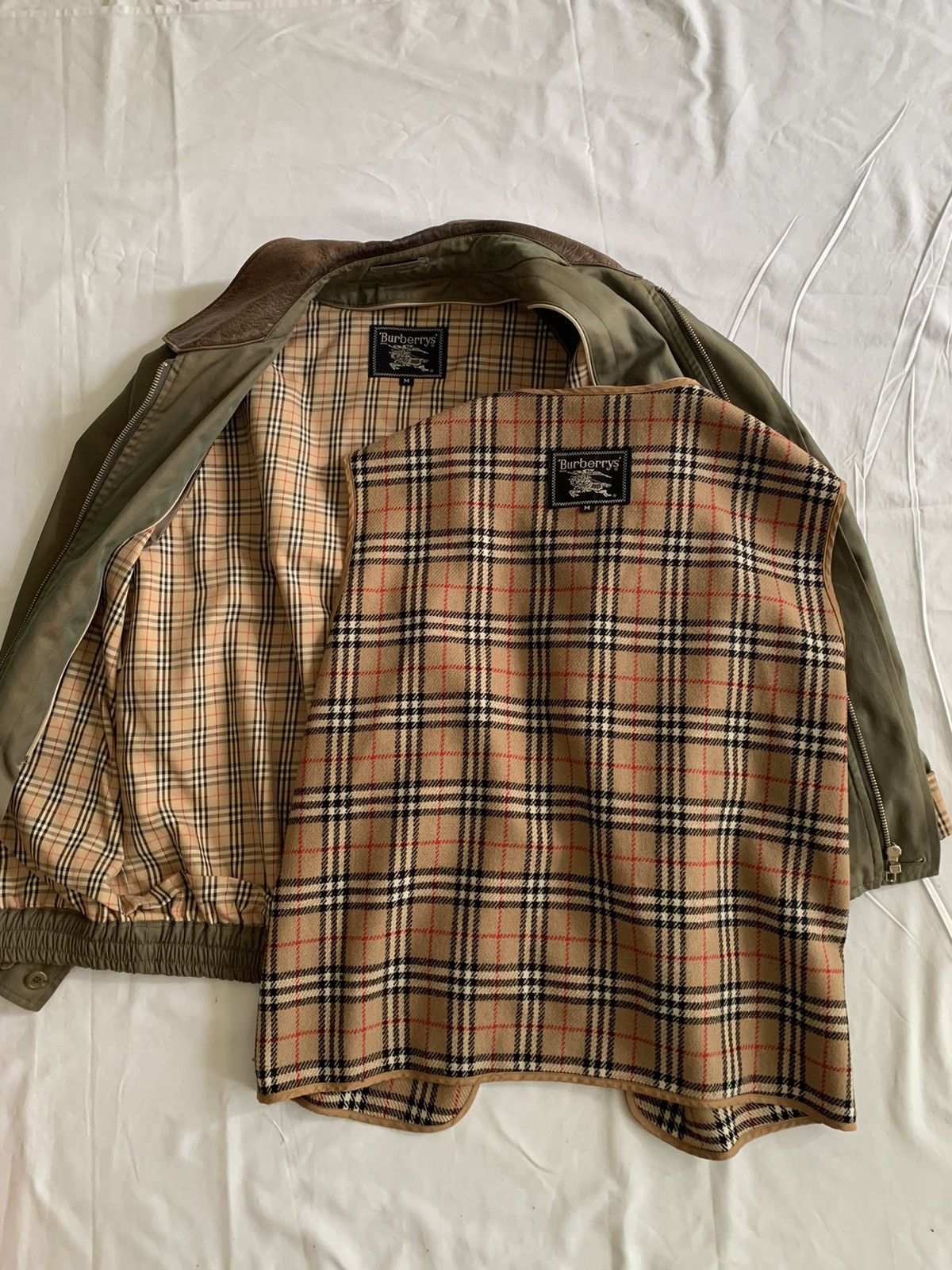 Burberry VINTAGE BURBERRY NOVA CHECK JACKET WITH REMOVABLE VEST Size US M / EU 48-50 / 2 - 16 Thumbnail